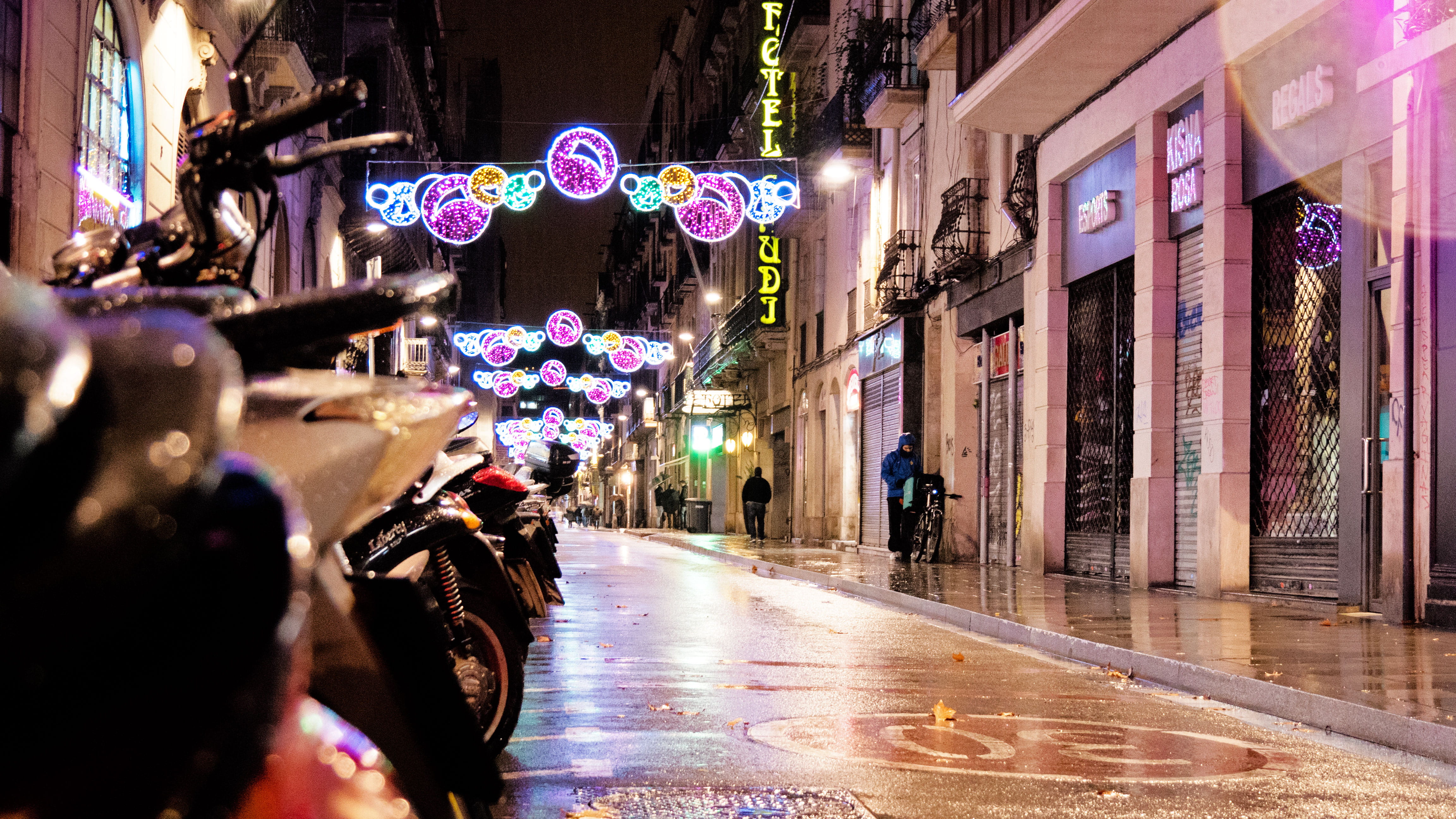 illuminated, motor vehicle, people, city, 4K, night, la rambla, bicycle, rain, spain, outdoors, city street, road, europe, building exterior, wet, street, HD Wallpaper