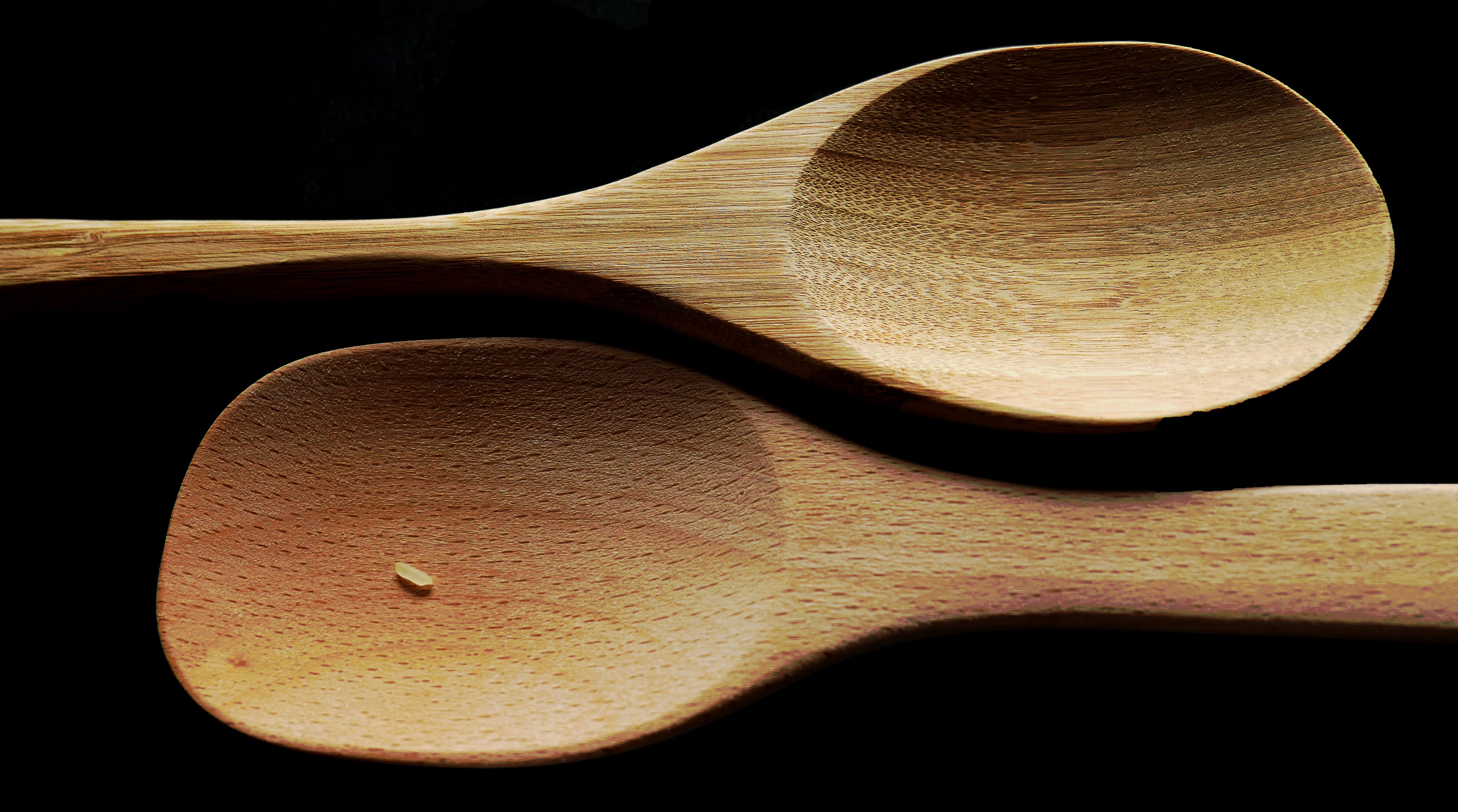 Eat, single object, choice, cooking enjoyment, wooden spoon, extreme close-up, Spoon, 5K, black background, natural pattern, rice dish, Food, geometric shape, HD Wallpaper