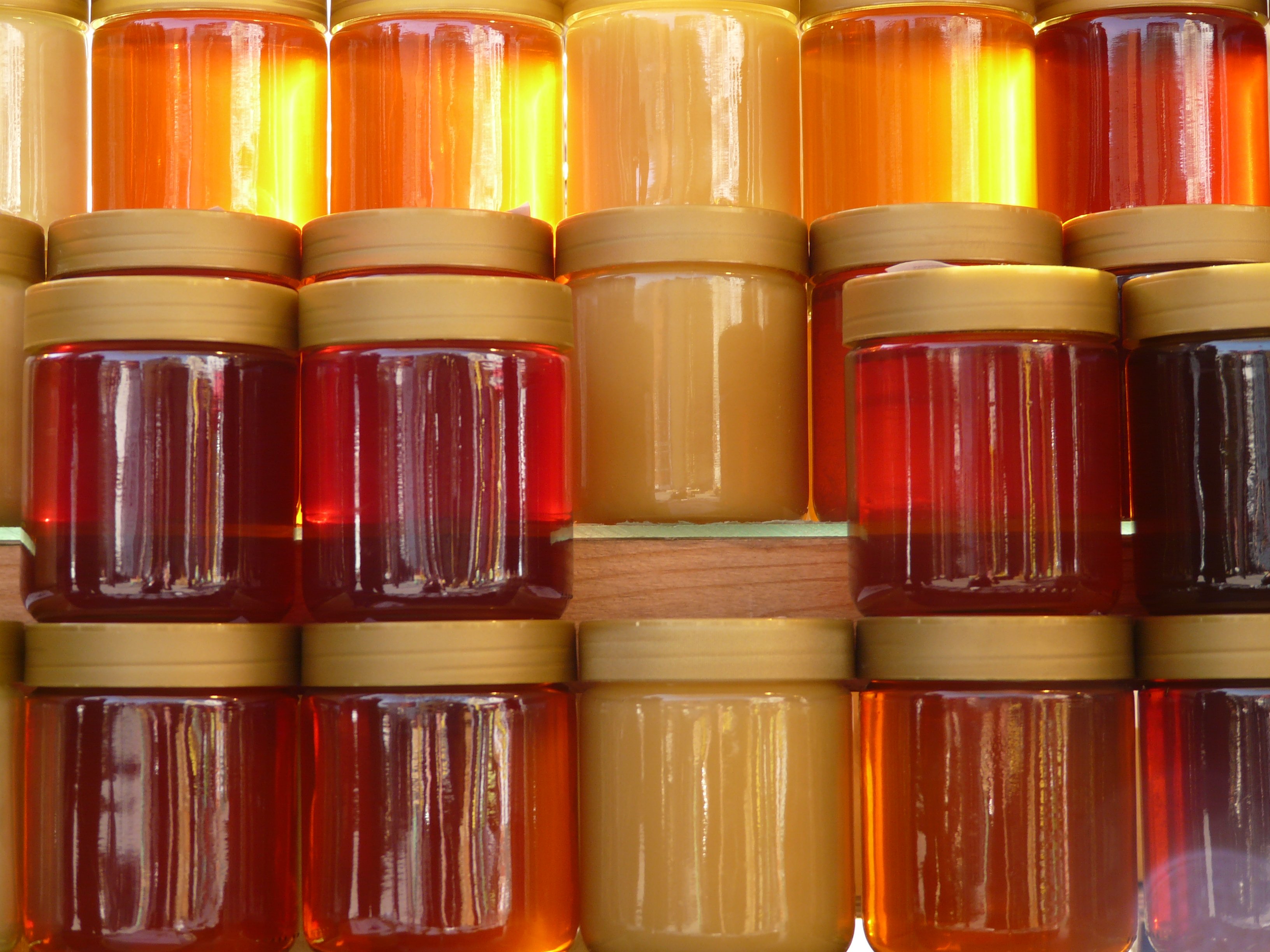 sweet, large group of objects, jars, in a row, abundance, jar, lids, order, full frame, beekeeper, 2K, no people, honey, brown, stack, clear, choice, close-up, HD Wallpaper