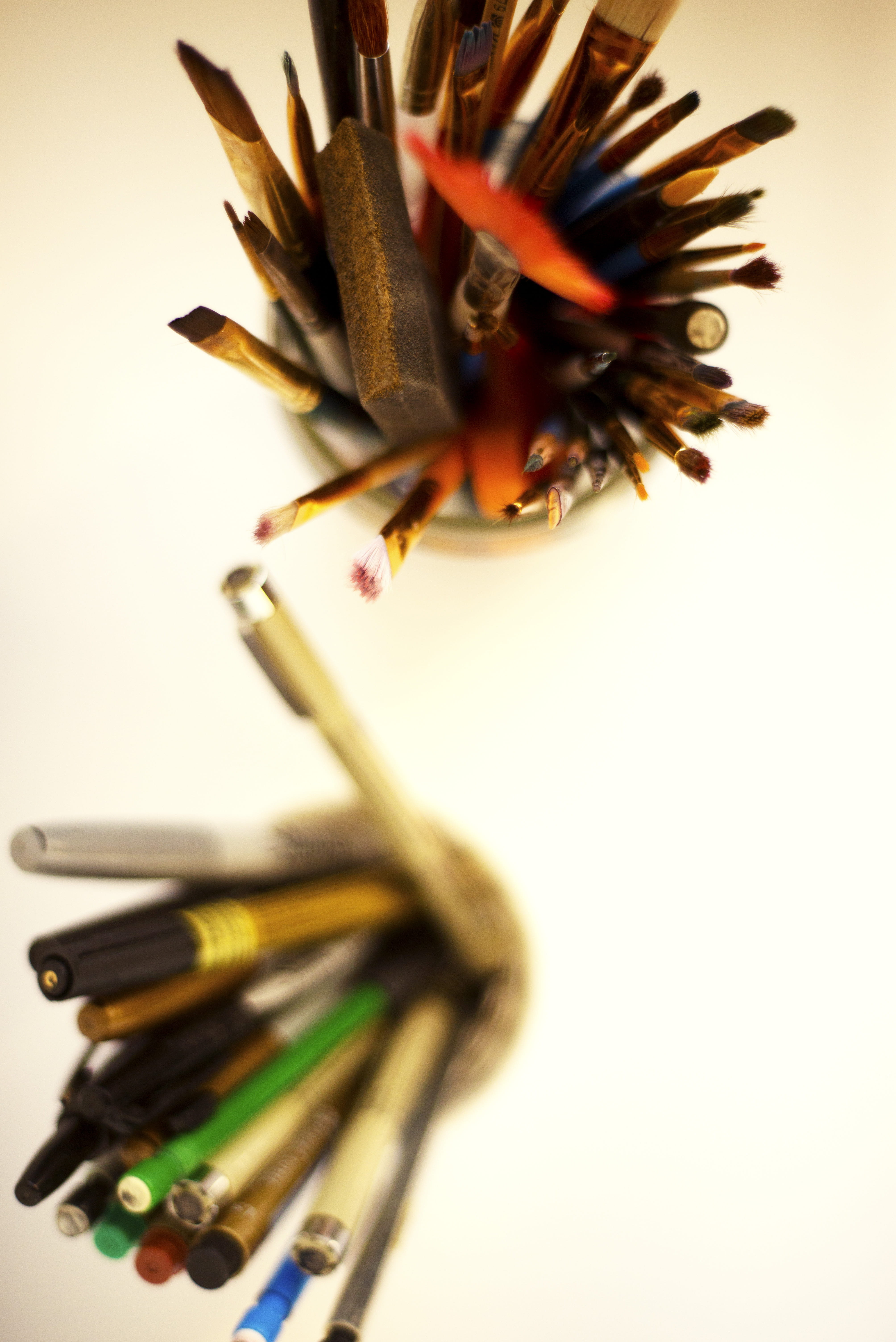 still life, art and craft equipment, studio shot, metal, writing instrument, indoors, pencil, paint, art, variation, flat lay, high angle view, paint brush, Phone HD Wallpaper