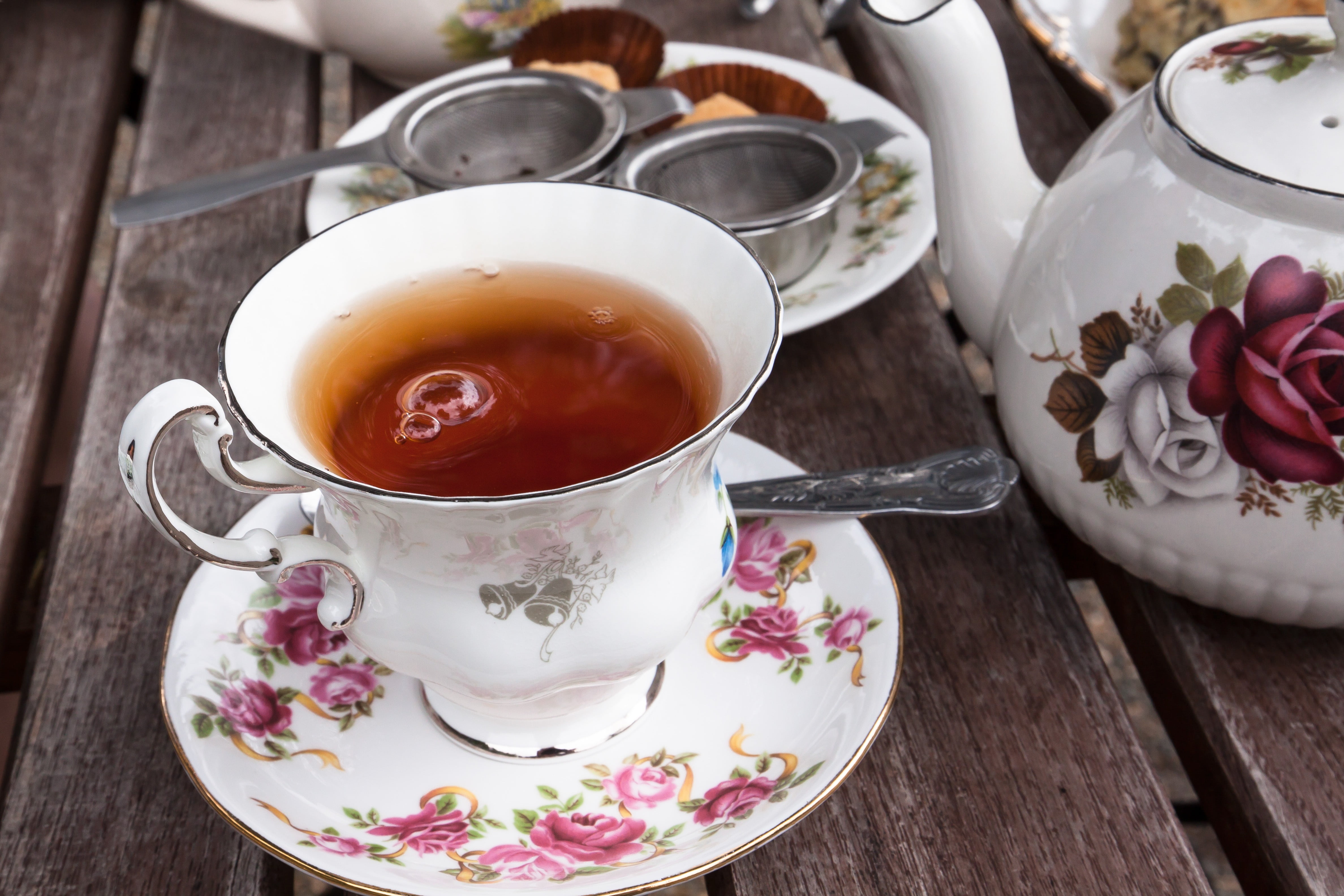 tray, silver colored, gold edge, drink, earl gray, garden, tee, saucer, food, floral pattern, heat - Temperature, hot drink, cup, table, out, spoon, indoors, HD Wallpaper