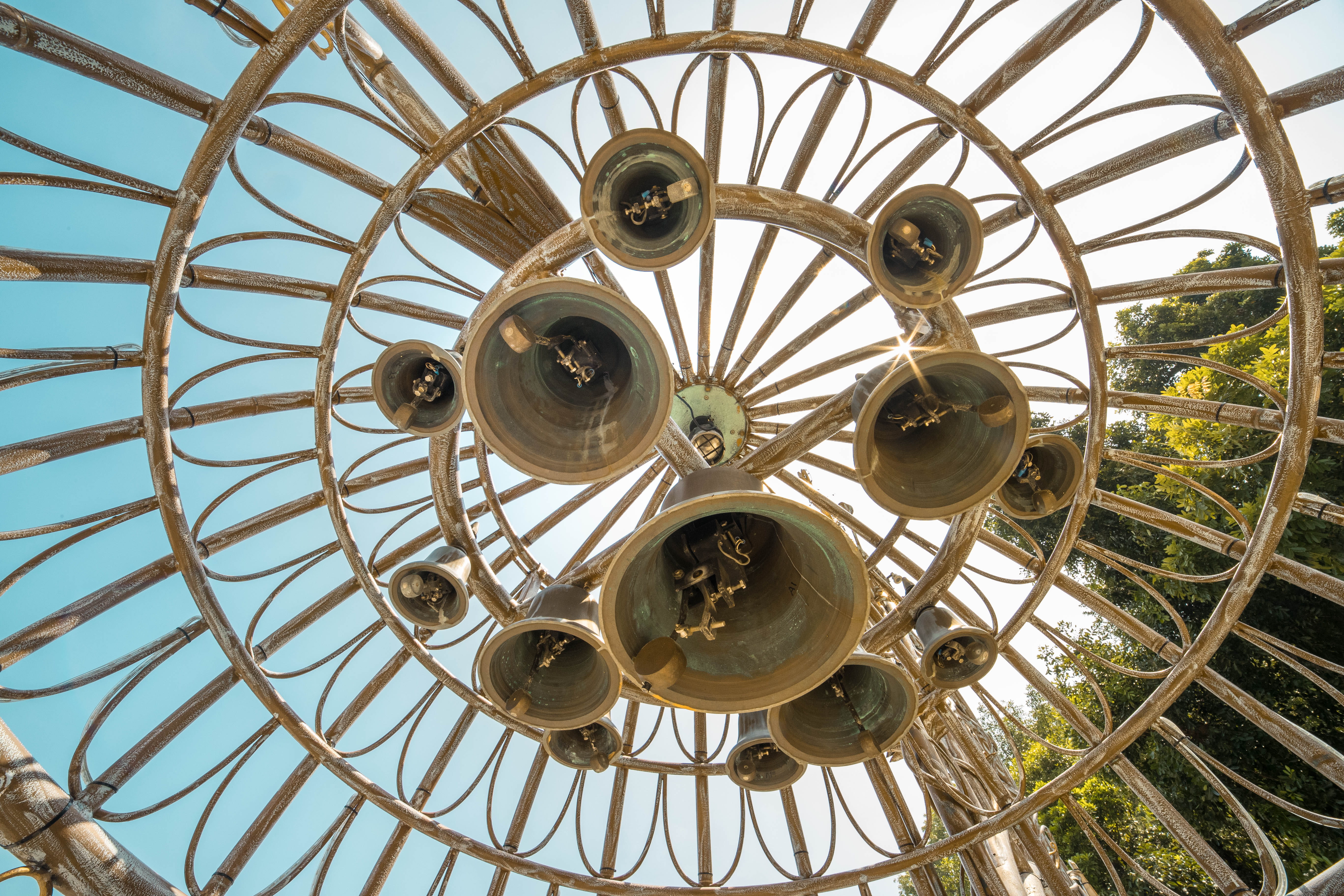 no people, shape, tourism, travel, nature, outdoors, decoration, metal, singapore, low angle view, complexity, sunlight, sentosa, built structure, 5K, HD Wallpaper