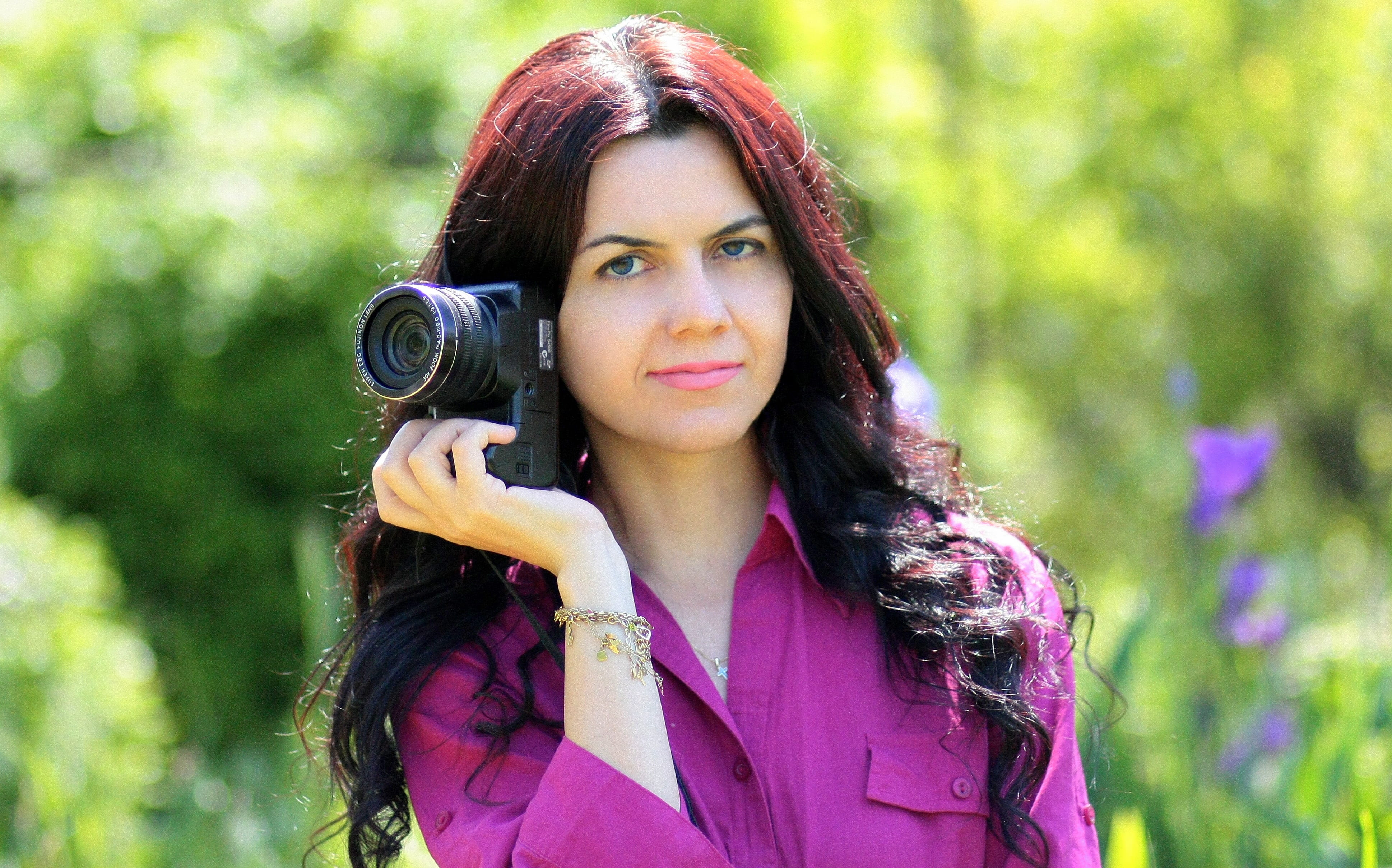 photo shoot, focus on foreground, looking at camera, beauty, young women, adult, dslr, purple, standing, woman, hair, hairstyle, camera, portrait, shirt, HD Wallpaper