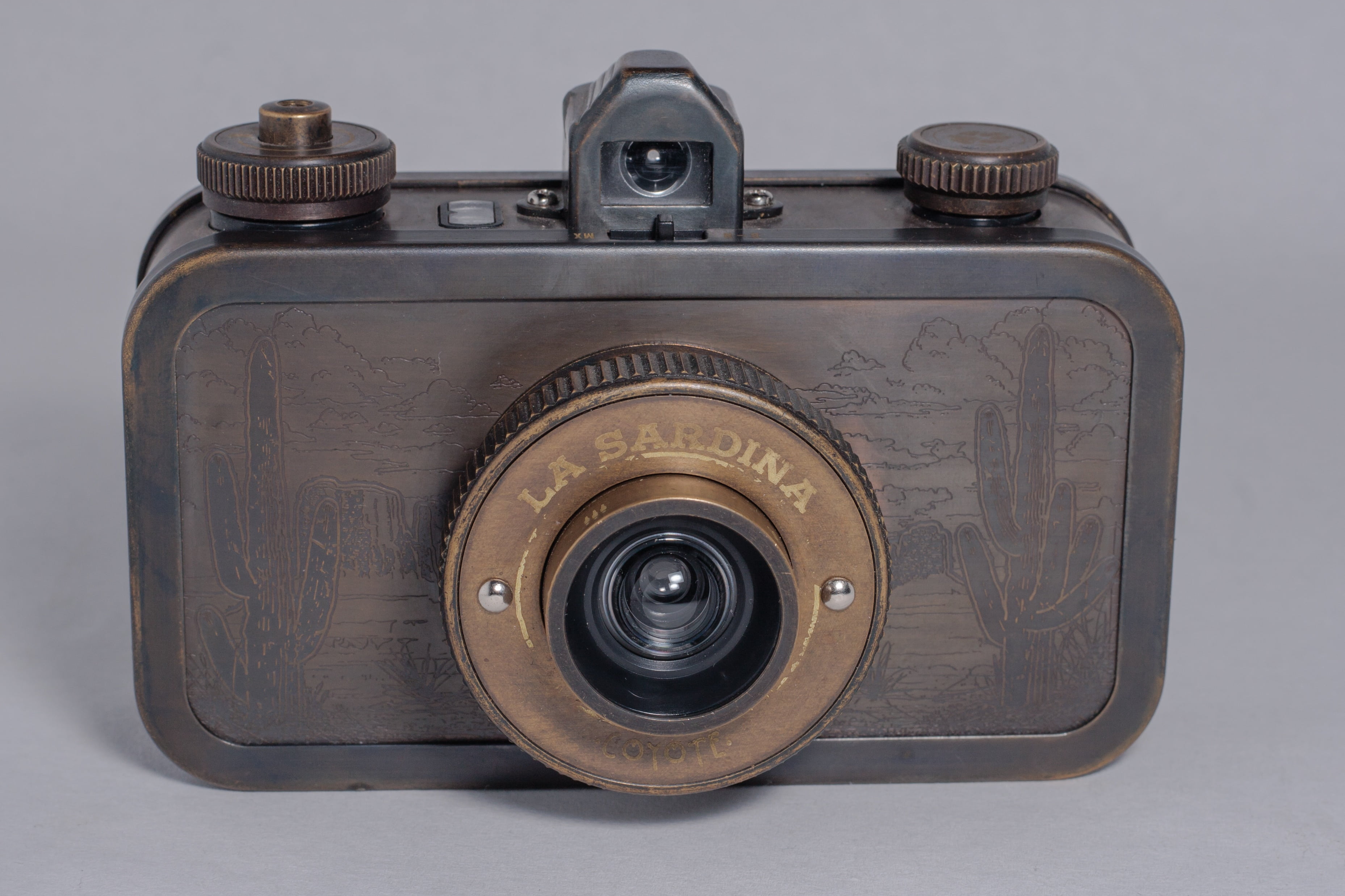 nostalgia, gray background, lens - optical instrument, lomography, silver colored, still life, photo camera, analog, retro look, photography themes, la sardina, HD Wallpaper