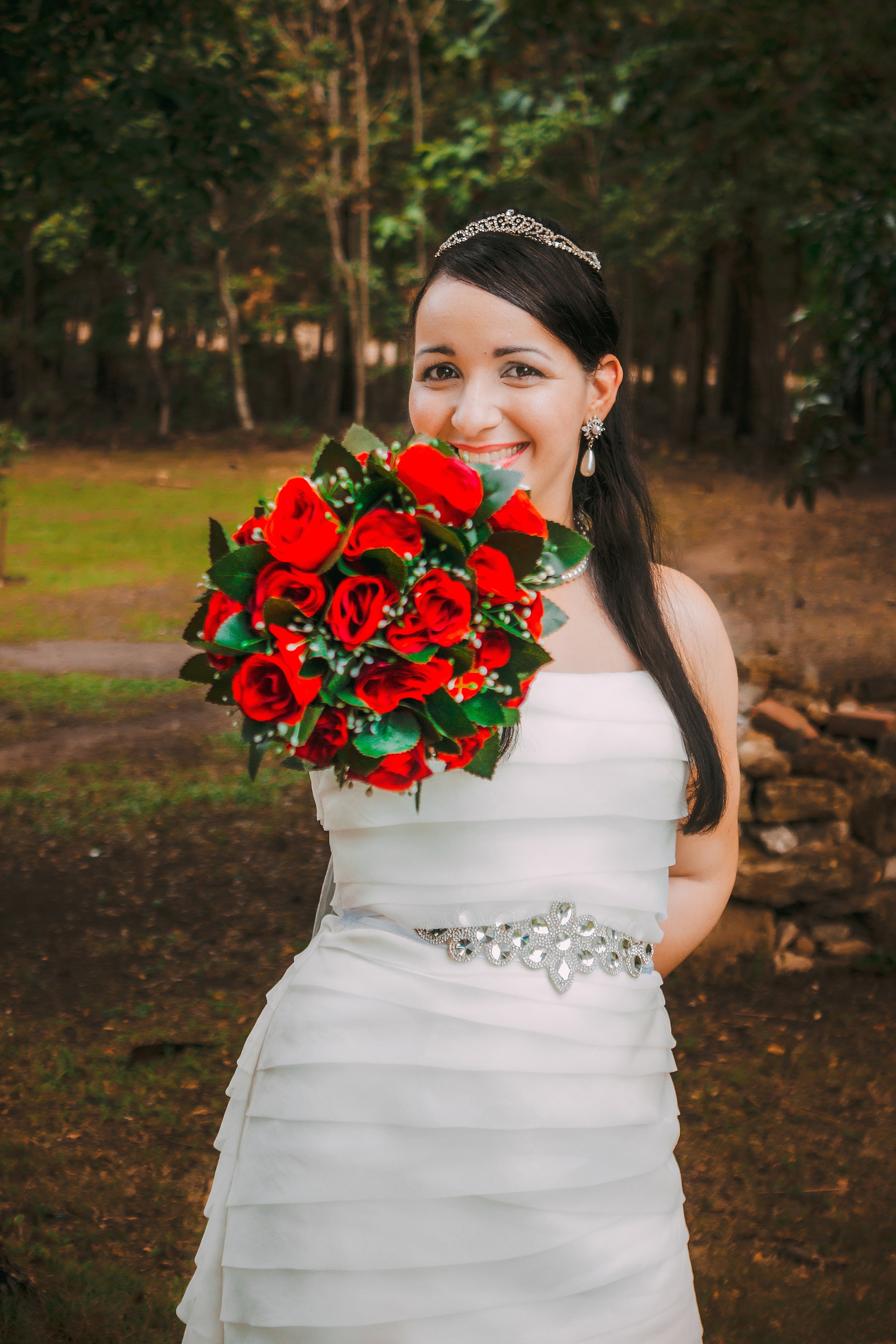 romantic, embracing each other, hairstyle, portrait, landscape, summer, leisure activity, smiling, bank, selfie, event, ceremony, beautiful woman, roses, Phone HD Wallpaper