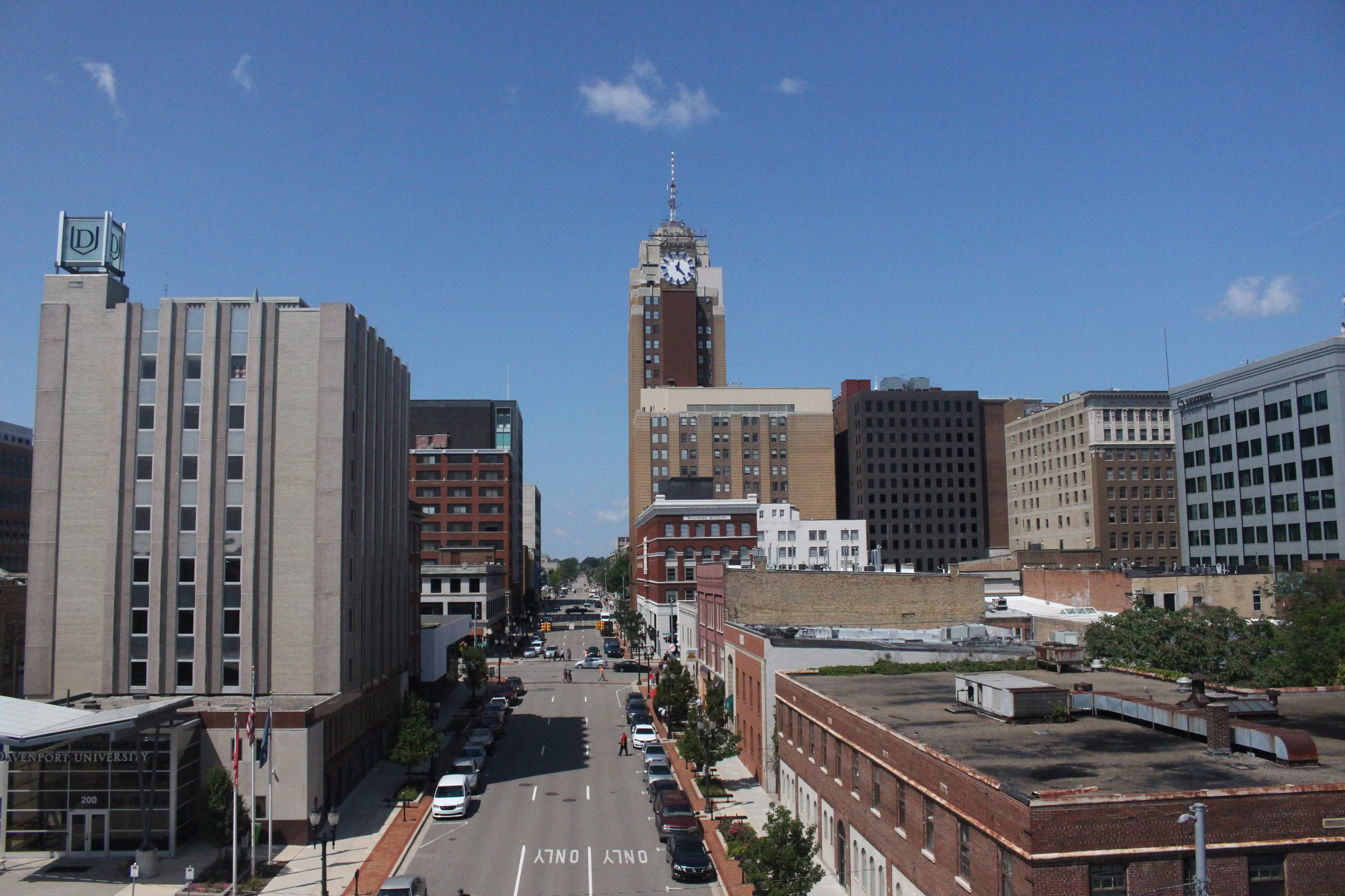 5K, buildings, residential district, high angle view, no people, downtown, road, office, building, office building exterior, skyline, tall - high, clock tower, HD Wallpaper