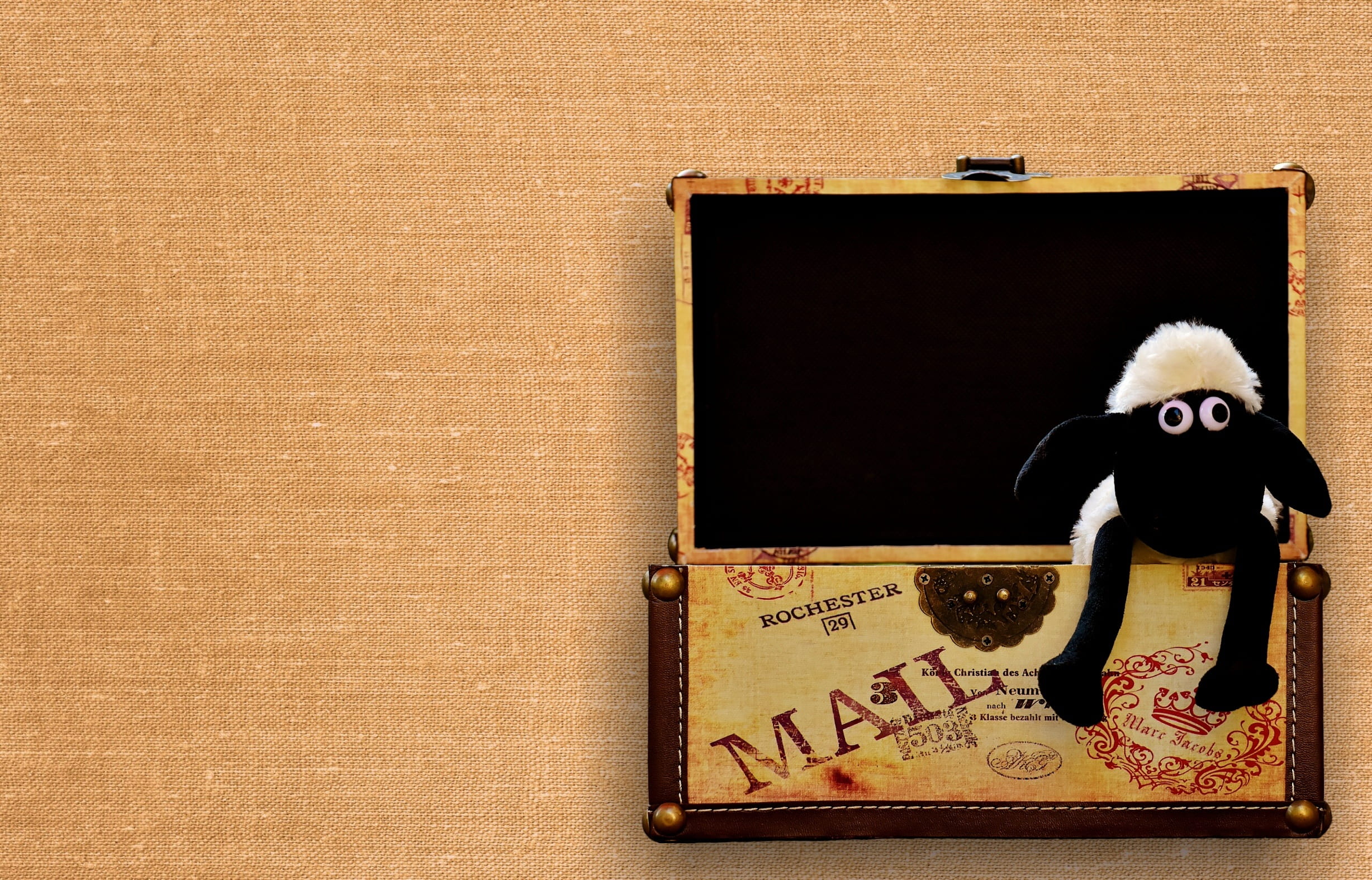 frame, close-up, fun, retro styled, business, animal, wood - material, text, sheep, figure, toys, paper currency, box, 1080P, communication, animal representation, HD Wallpaper
