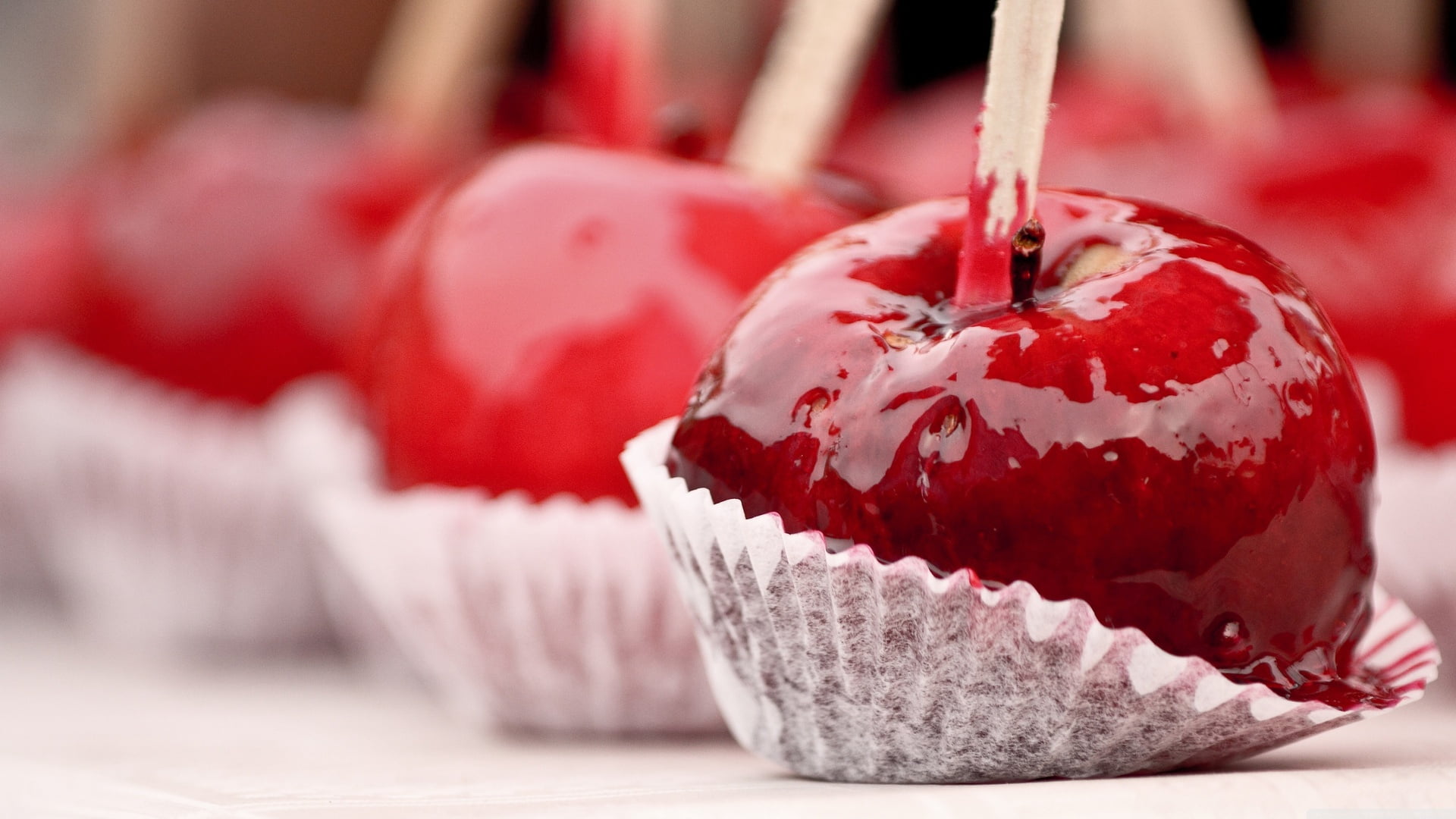 wellbeing, decoration, color, sugar, nutrition, sweet food, cake, focus on foreground, close-up, ice, indoors, sweet, cupcake, celebration, vegetable, eating, HD Wallpaper