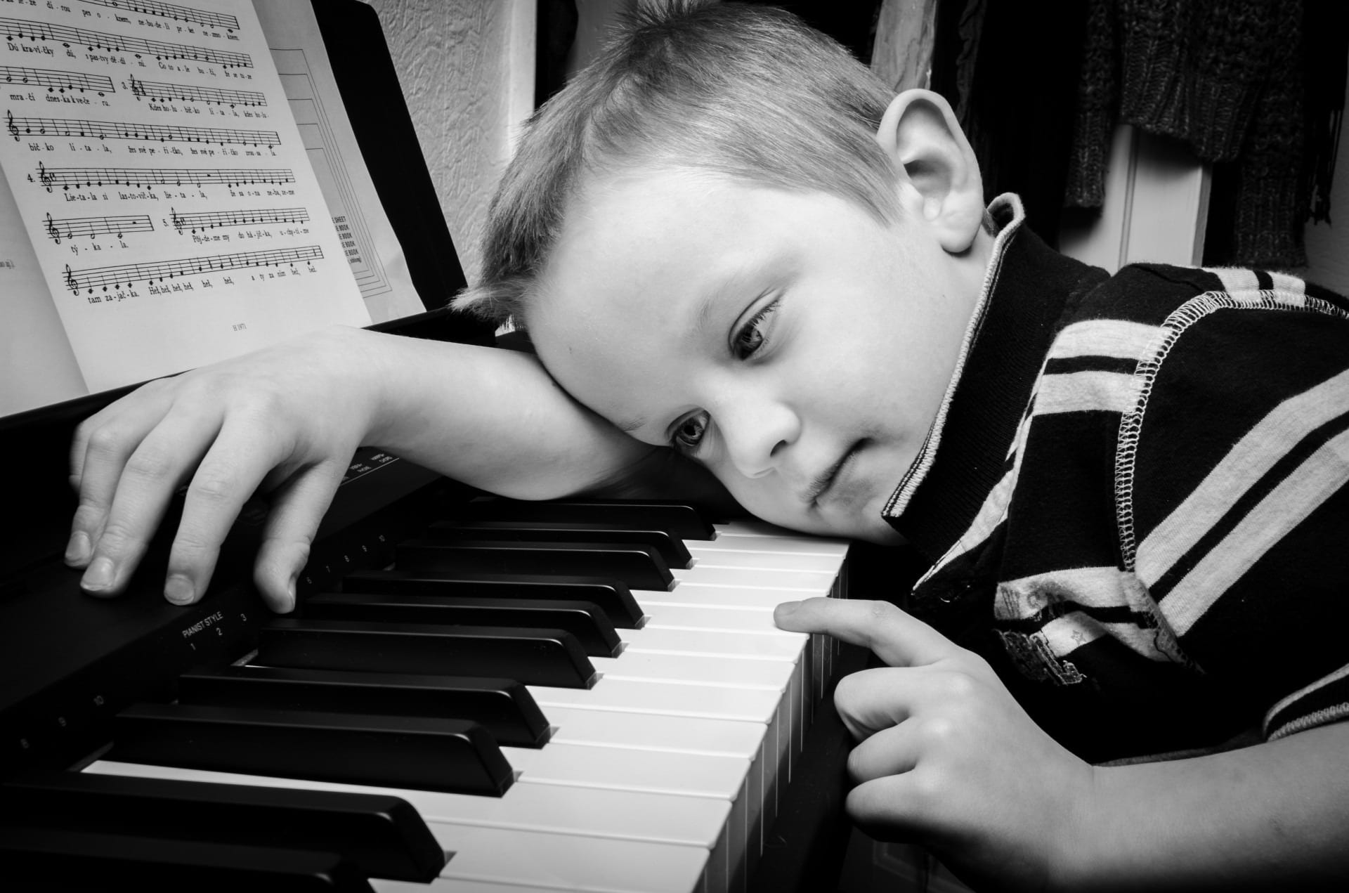 portrait, electronic, black, sad, male, childhood, sequencer, synthesizer, headshot, person, young, 1080P, music, keys, child, teenager, emotion, hair, HD Wallpaper