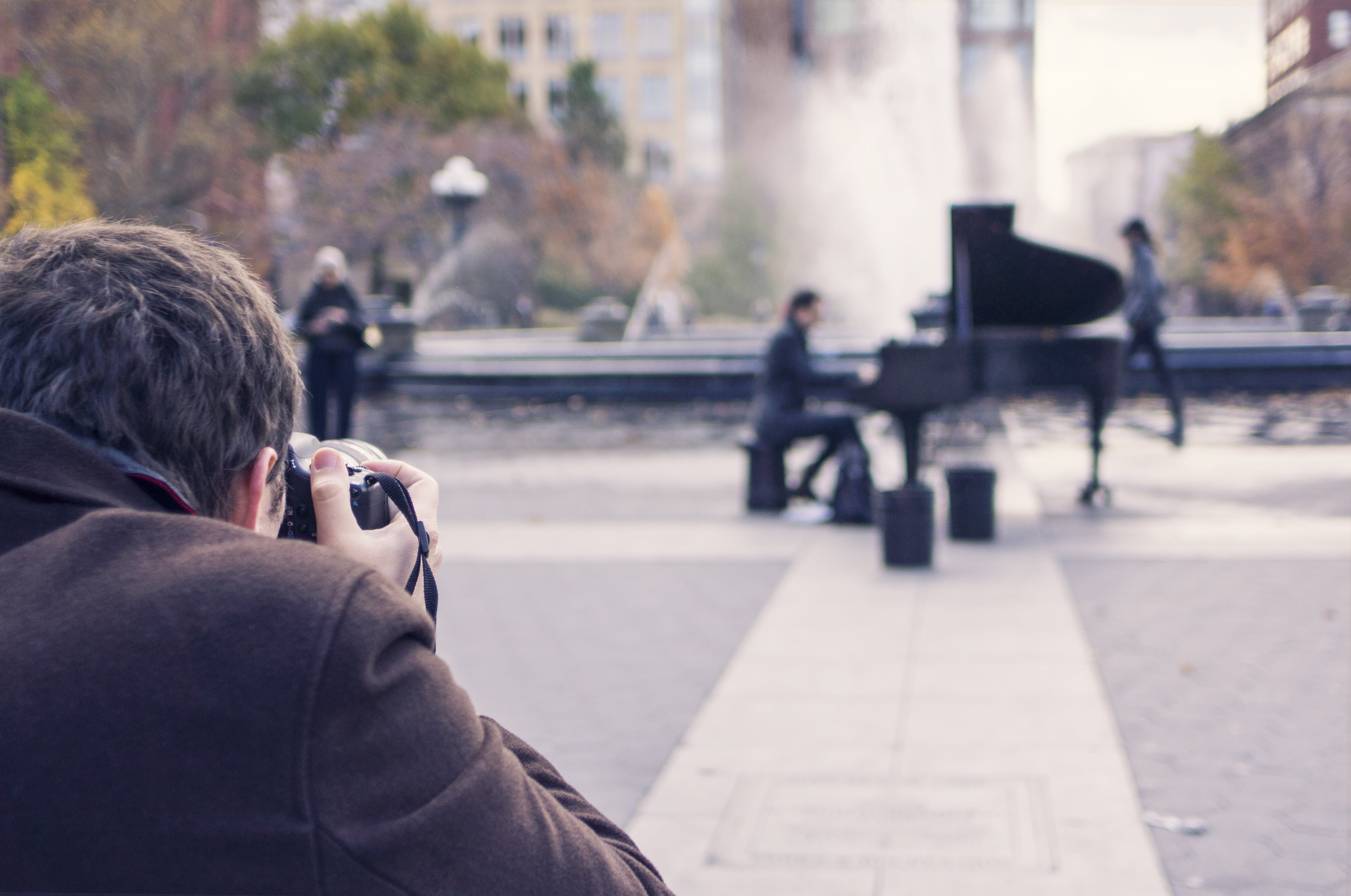 sitting, architecture, 4K, day, city, lifestyles, taking, incidental people, piano, focus on foreground, piano player, picture, men, people, photographing, HD Wallpaper