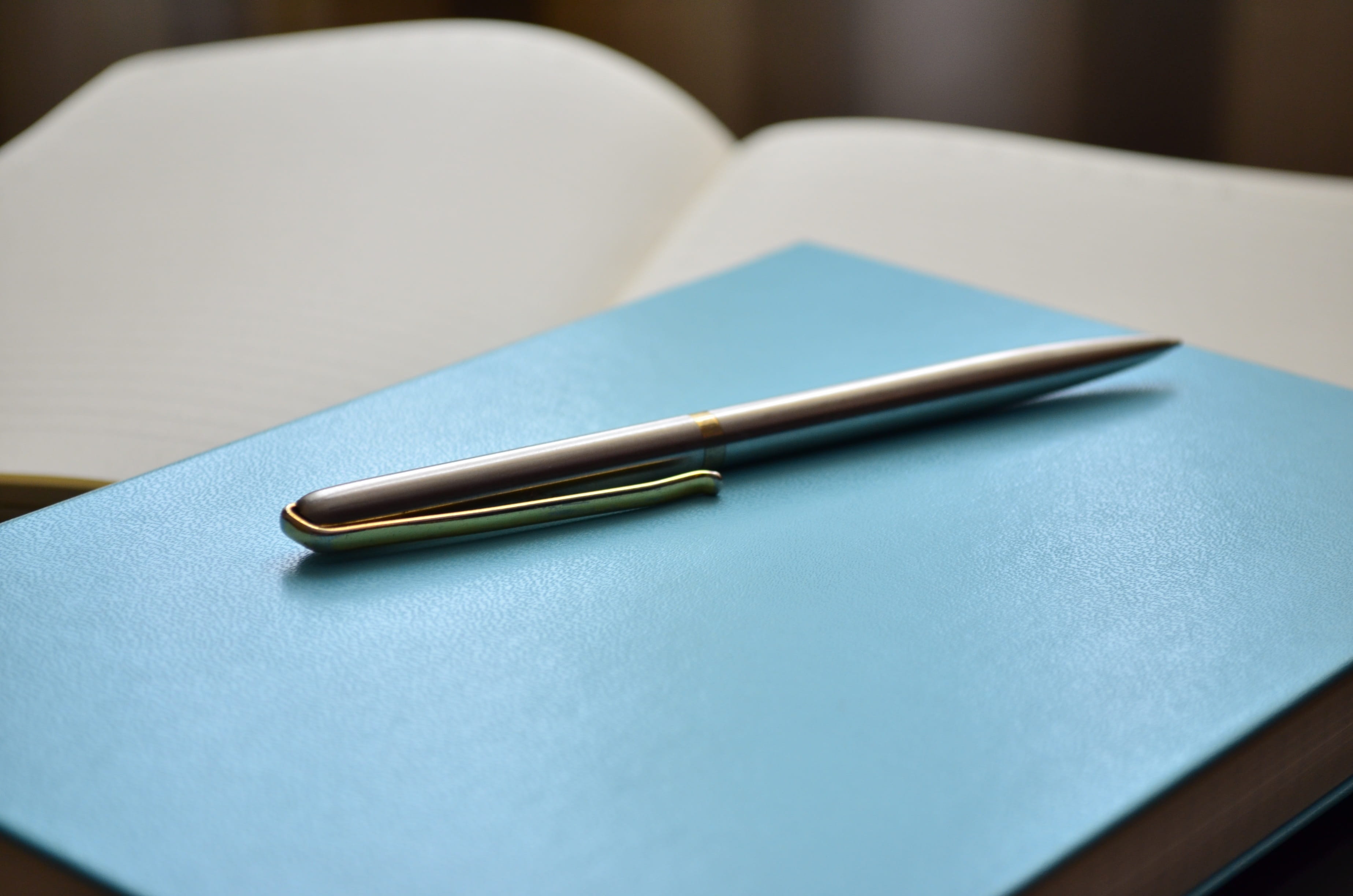 Notebook, paper, Focus, office supply, simplicity, write, education, notes, still life, business, no people, close-up, weekly, writing instrument, two objects, HD Wallpaper