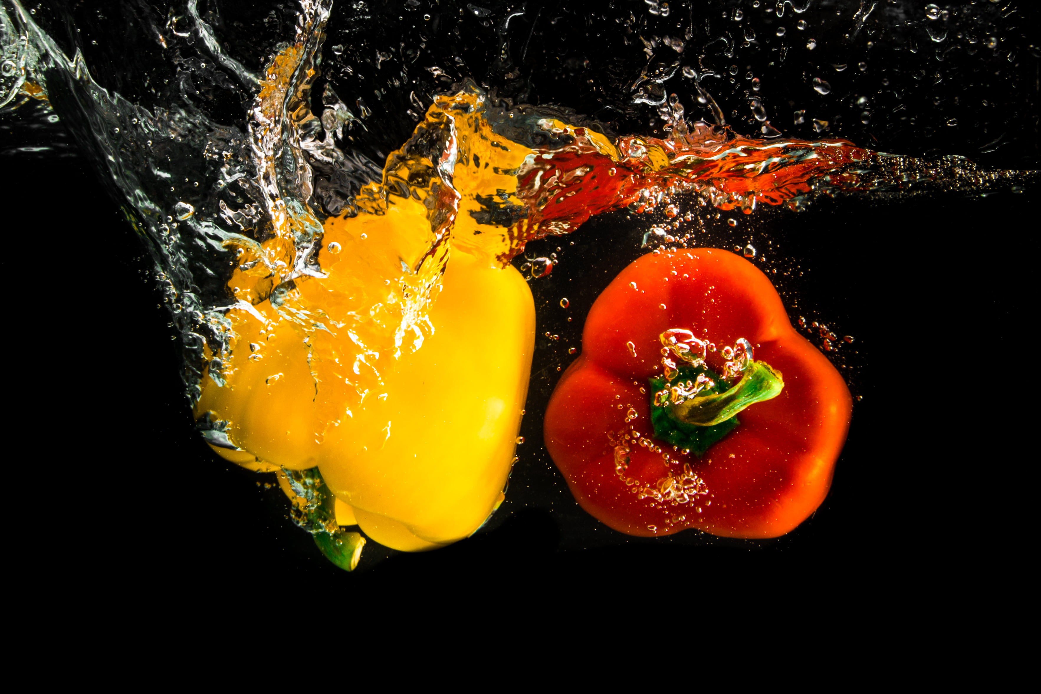 vegetables, indoors, splashing, freshness, no people, 2K, red, bell pepper, wellbeing, water, food, healthy eating, pepper, close-up, studio shot, breakfast, HD Wallpaper