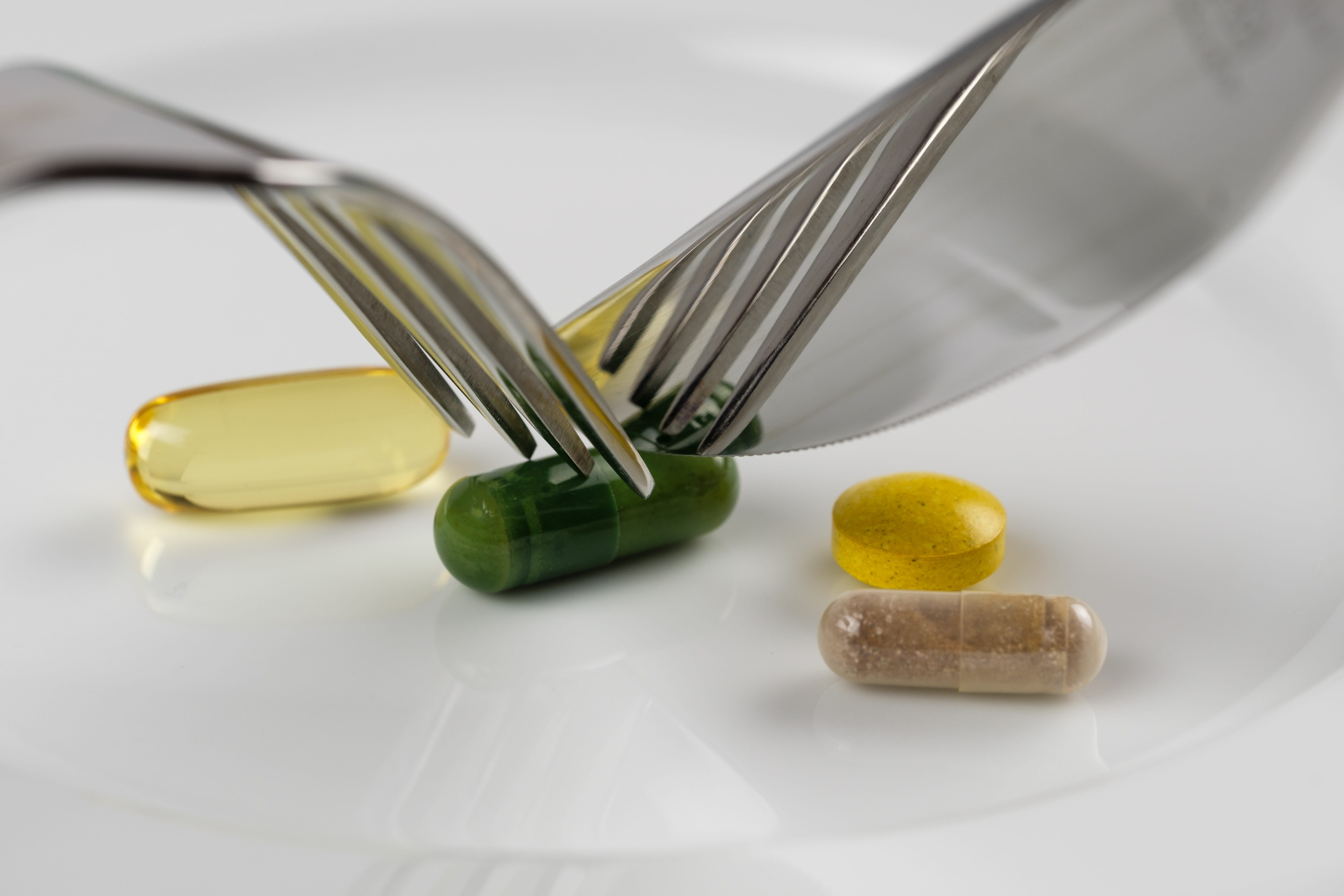 dietary supplements, kitchen utensil, wellbeing, medical, eat, eating utensil, table knife, dieting, household equipment, food, group of objects, knife, HD Wallpaper