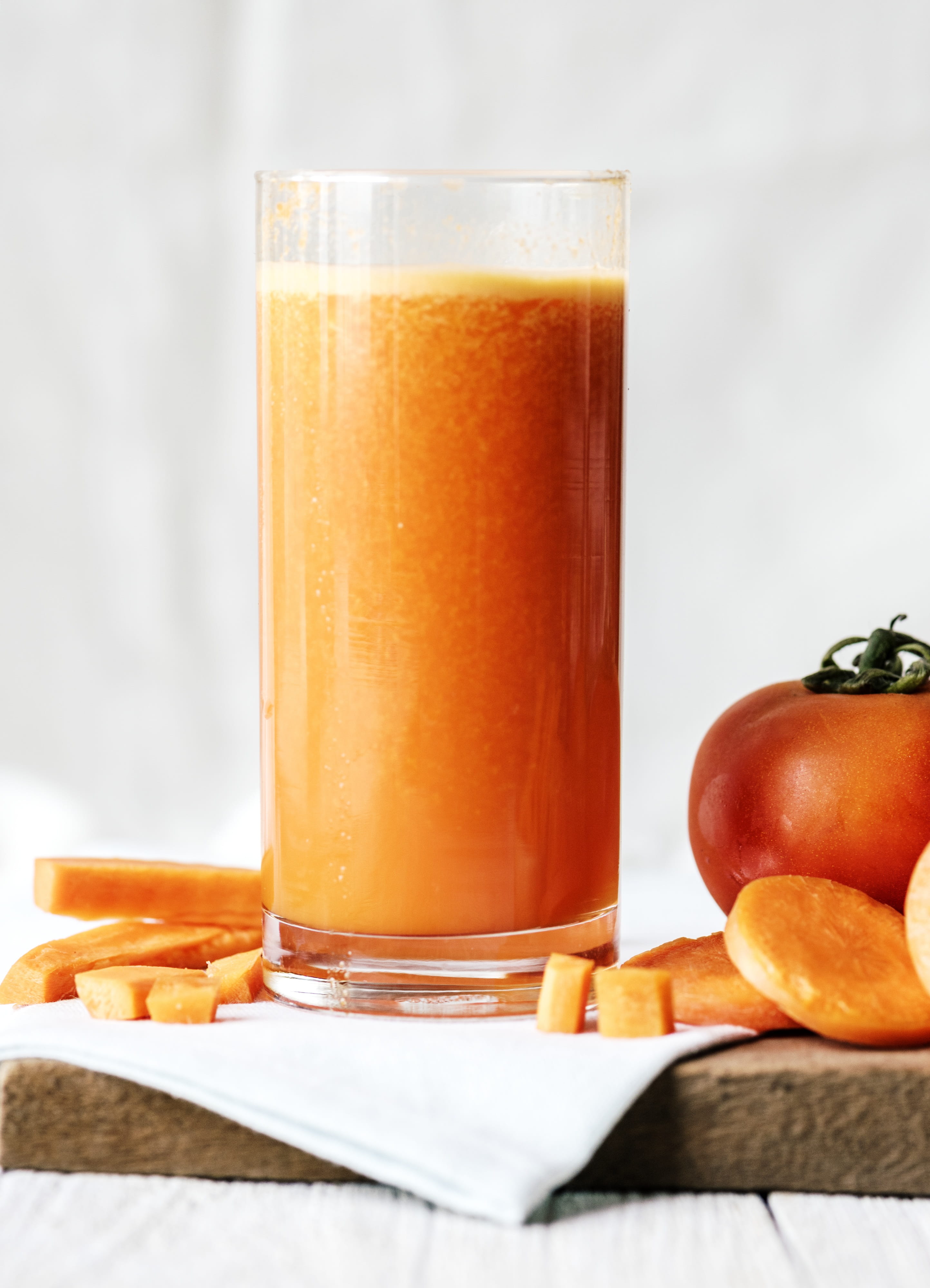 healthy, still life, fresh, alcohol, drink, no people, health, detox, indoors, nutrition, orange color, orange, freshly squeezed, carrot, beer, natural, Phone HD Wallpaper