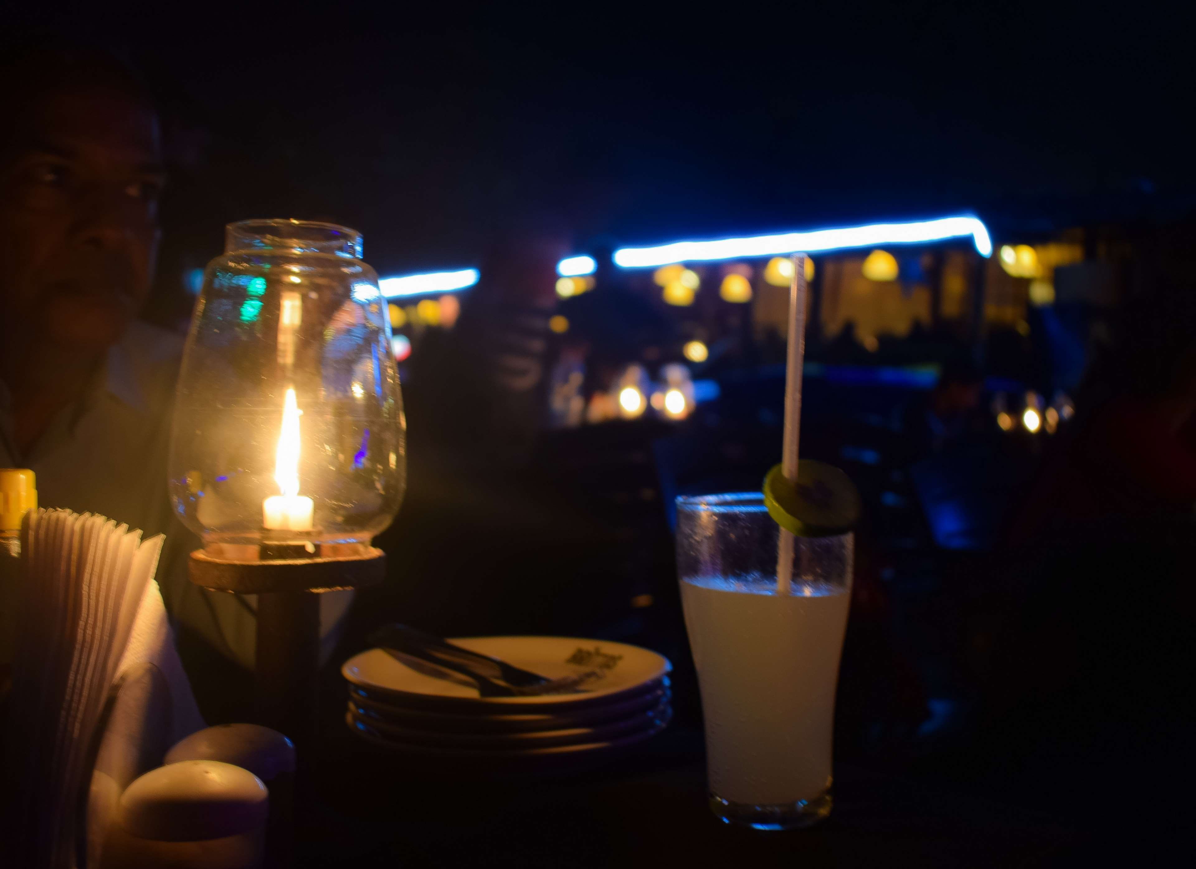lantern, glass - material, tea light, food, no people, restaurant, flame, illuminated, candle, night, cocktail, burning, mocktail, refreshment, drink, household equipment, HD Wallpaper