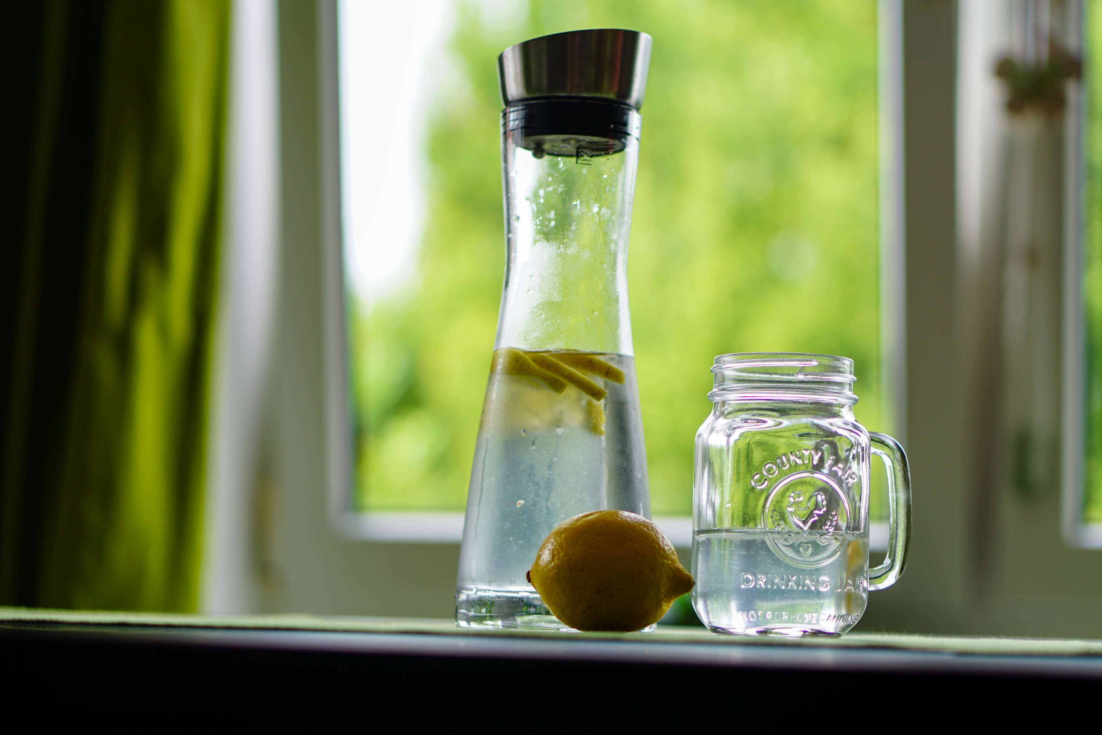 lemon, water, jar, no people, juice, fruit juice, mason jar, carafe, public domain images, focus, citrus fruit, glass, bottle, household equipment, science, HD Wallpaper