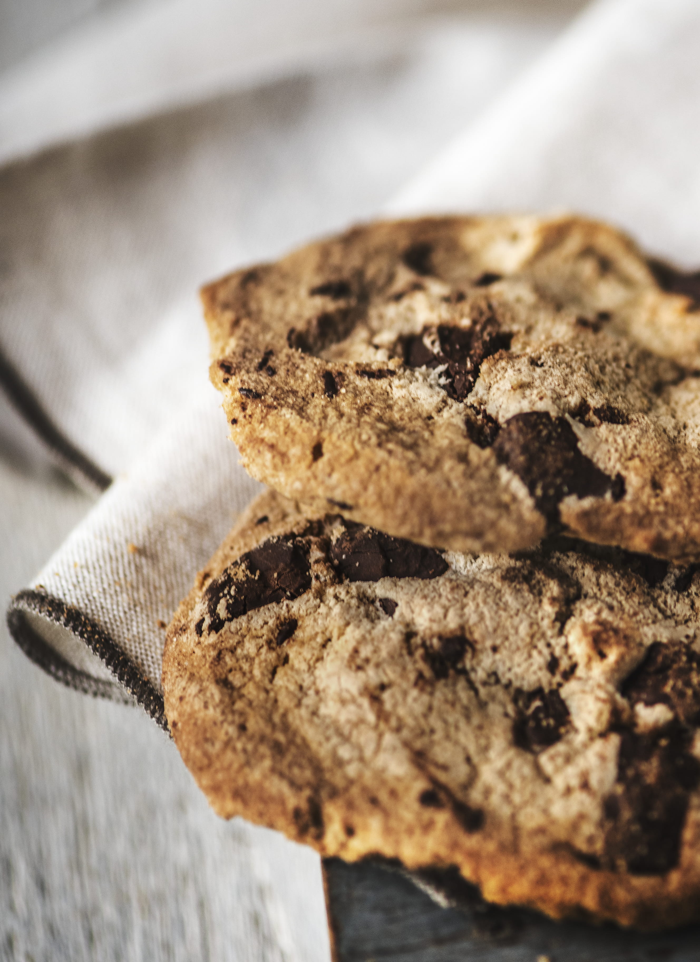 chocolate chip cookies, chip, pieces, cake, baked, homemade, snack, temptation, freshness, selective focus, food and drink, unhealthy eating, macro, cookies, Phone HD Wallpaper