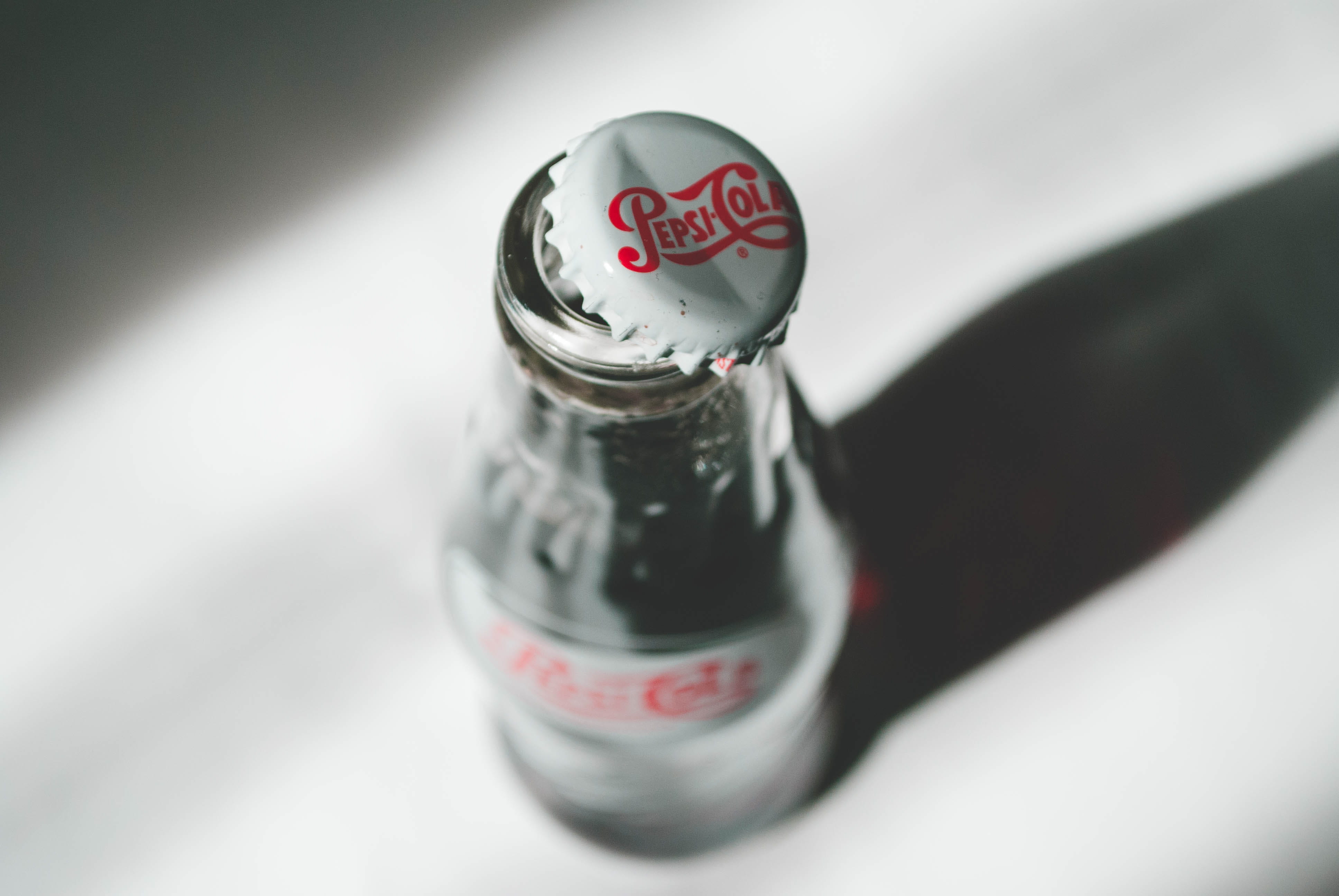 sugary, single object, western script, soda, selective focus, no people, 4K, food and drink, gray, still life, celebration, salt shaker, communication, HD Wallpaper
