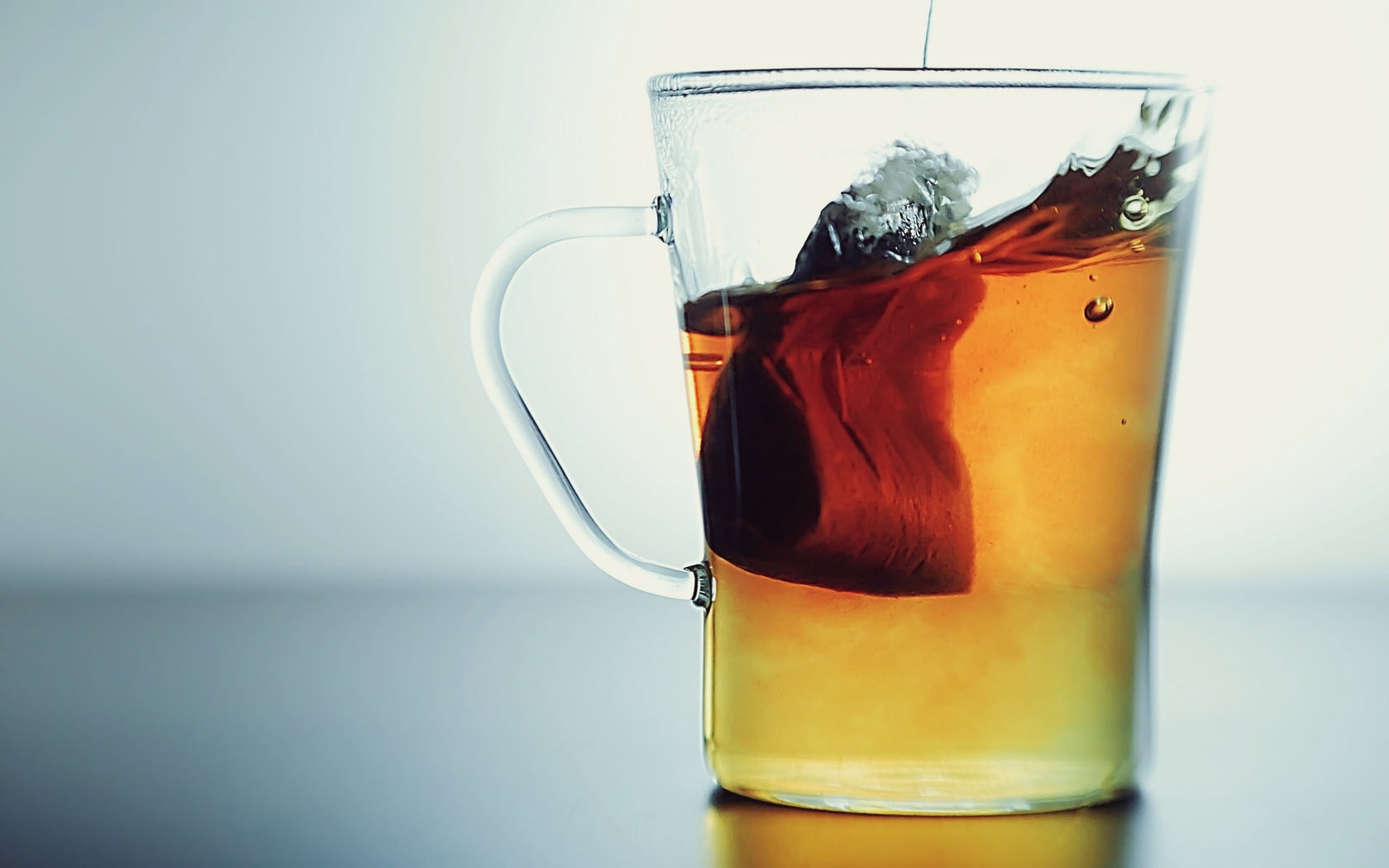 full, still life, tea - Hot Drink, cold - Temperature, non-alcoholic beverage, drinking Glass, heat - Temperature, table, drink, yellow, ice, liquid, indoors, HD Wallpaper