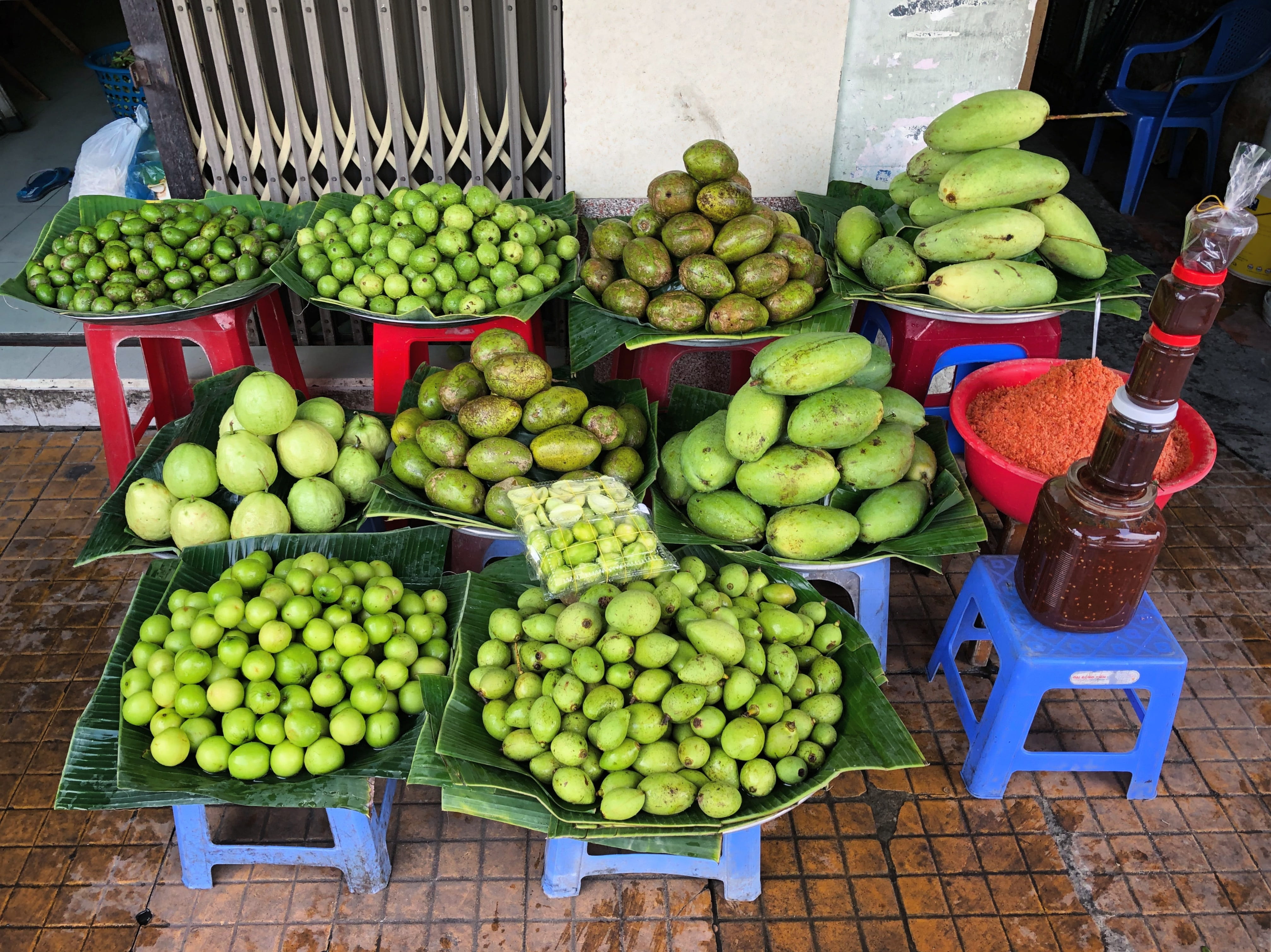 retail, day, nature, sale, food, high angle view, fresh, healthy, small business, container, variation, street market, tropical, business, freshness, vegetarian, HD Wallpaper