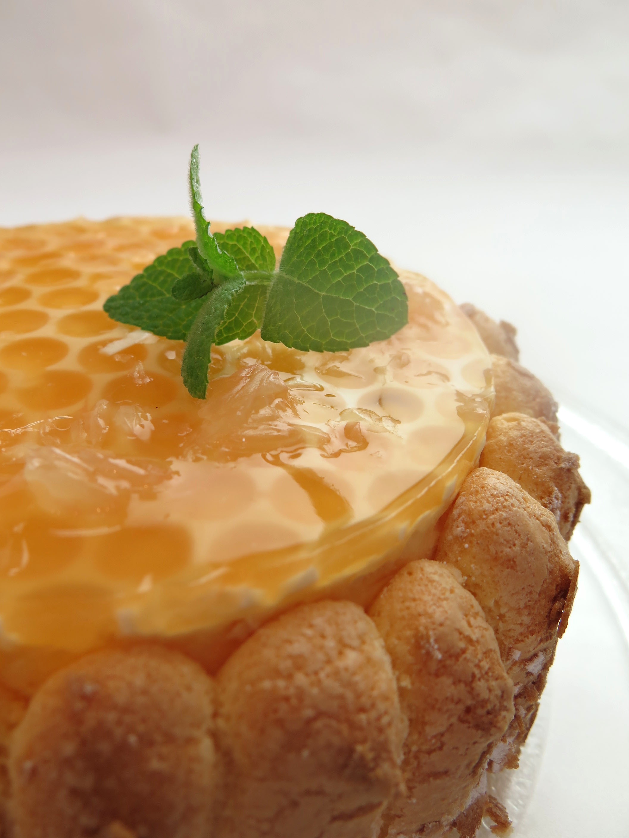 indulgence, honey, 2K, no people, food, suites, garnish, herb, france confectionery, dairy product, fruit, candy, close-up, sweet, dessert, freshness, Phone HD Wallpaper