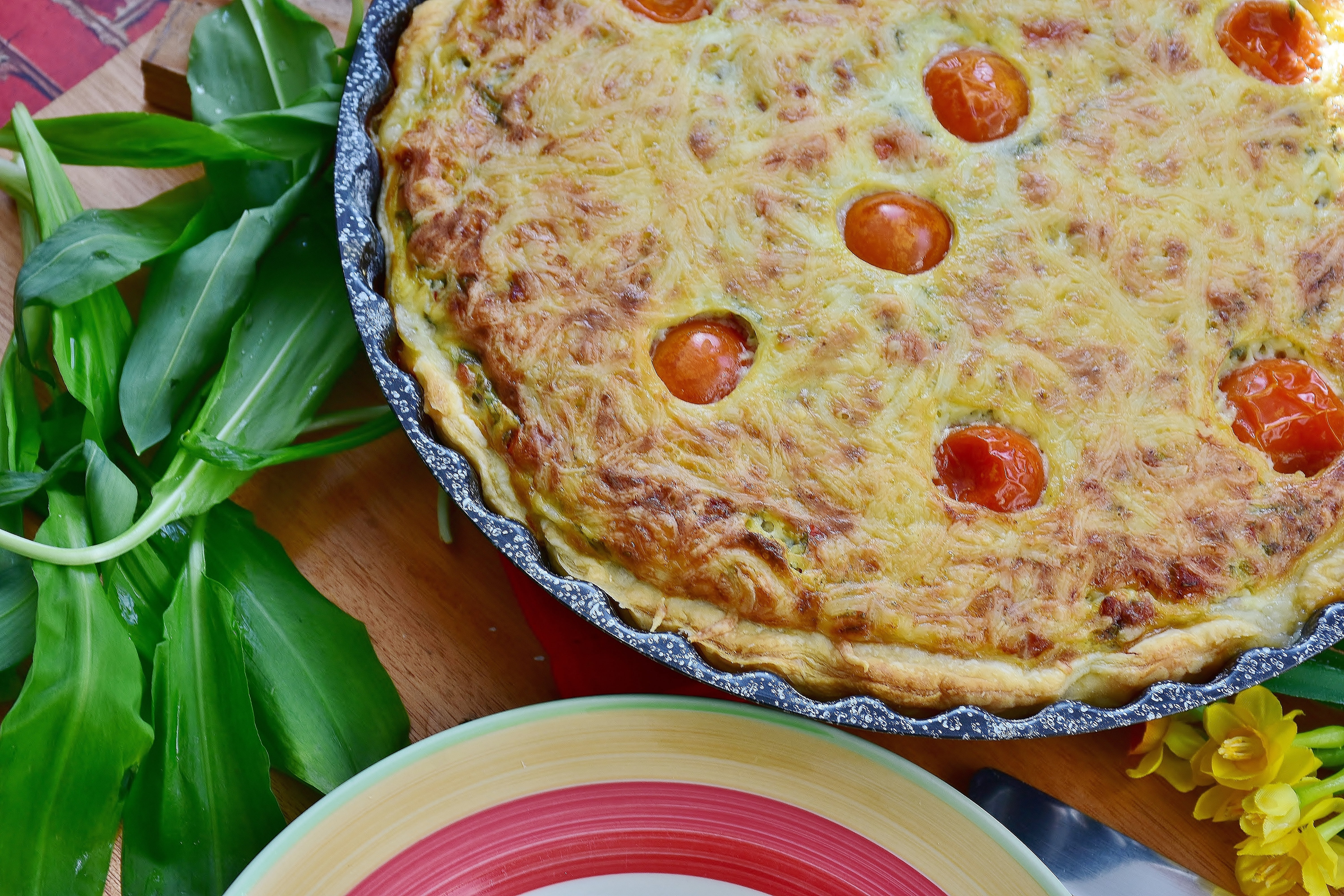 puff pastry, savory pie, near, preparation, dough, ready-to-eat, freshness, food and drink, close-up, cake, scalloped, pepper, pleasure, tasty, still life, HD Wallpaper