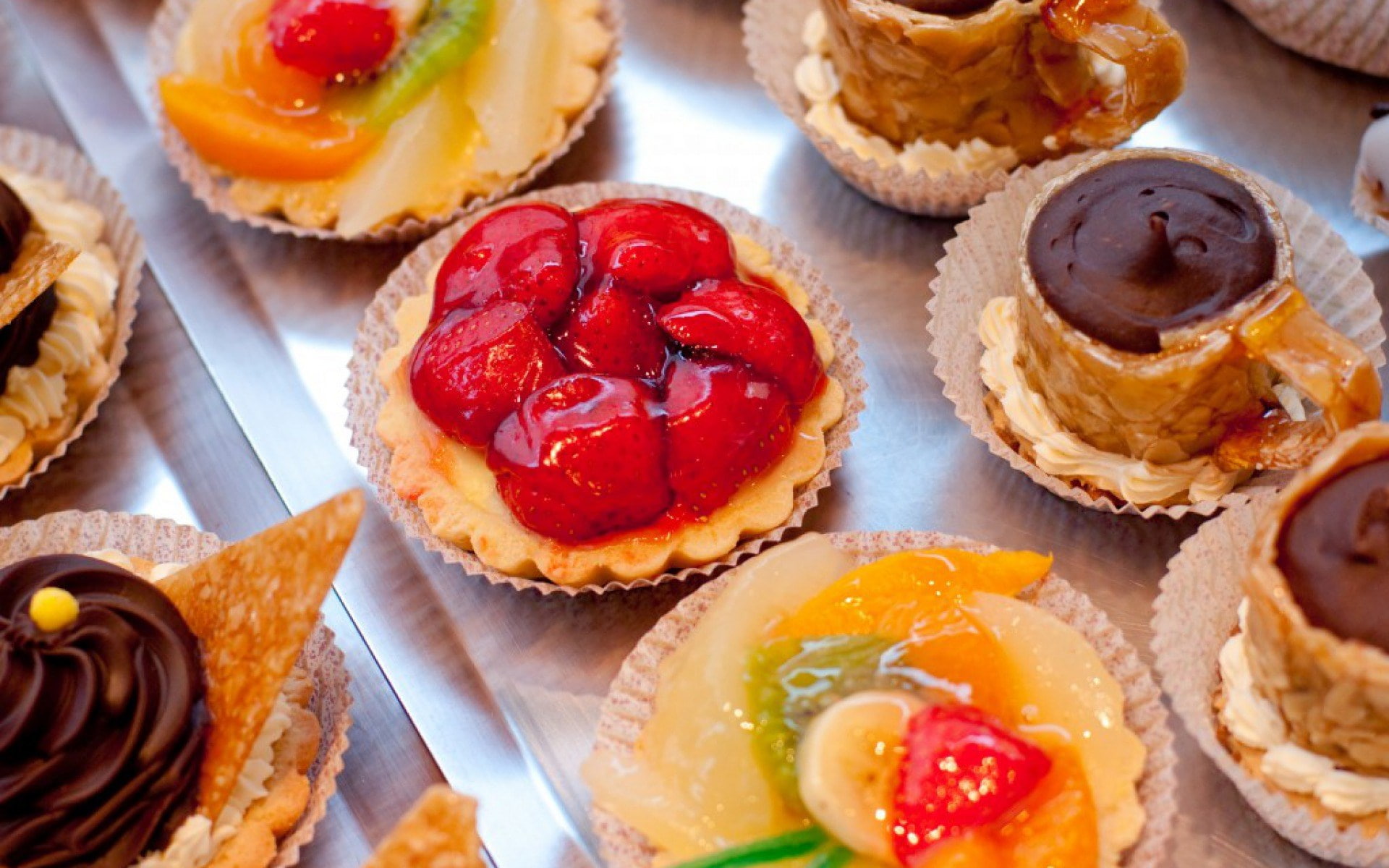 freshness, temptation, food and drink, high angle view, sweet food, healthy eating, fruit, savory pie, 1080P, strawberry, baked, table, indulgence, dessert, HD Wallpaper