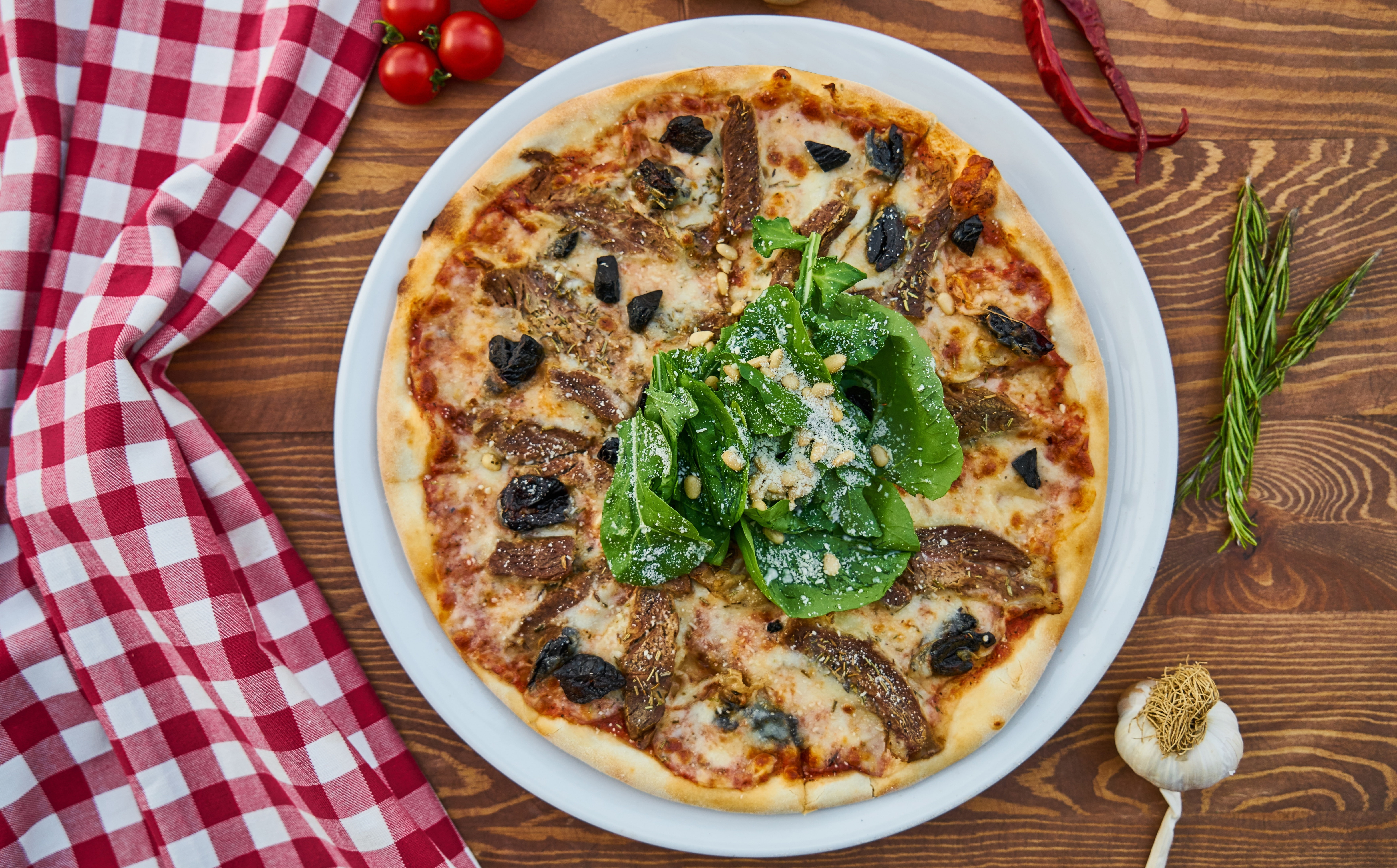 tomato, Meat, bakery, no people, dairy product, Parmesan, olives, plate, wood - material, delicious, directly above, 8K, Focus, herb, serving size, cheddar, HD Wallpaper