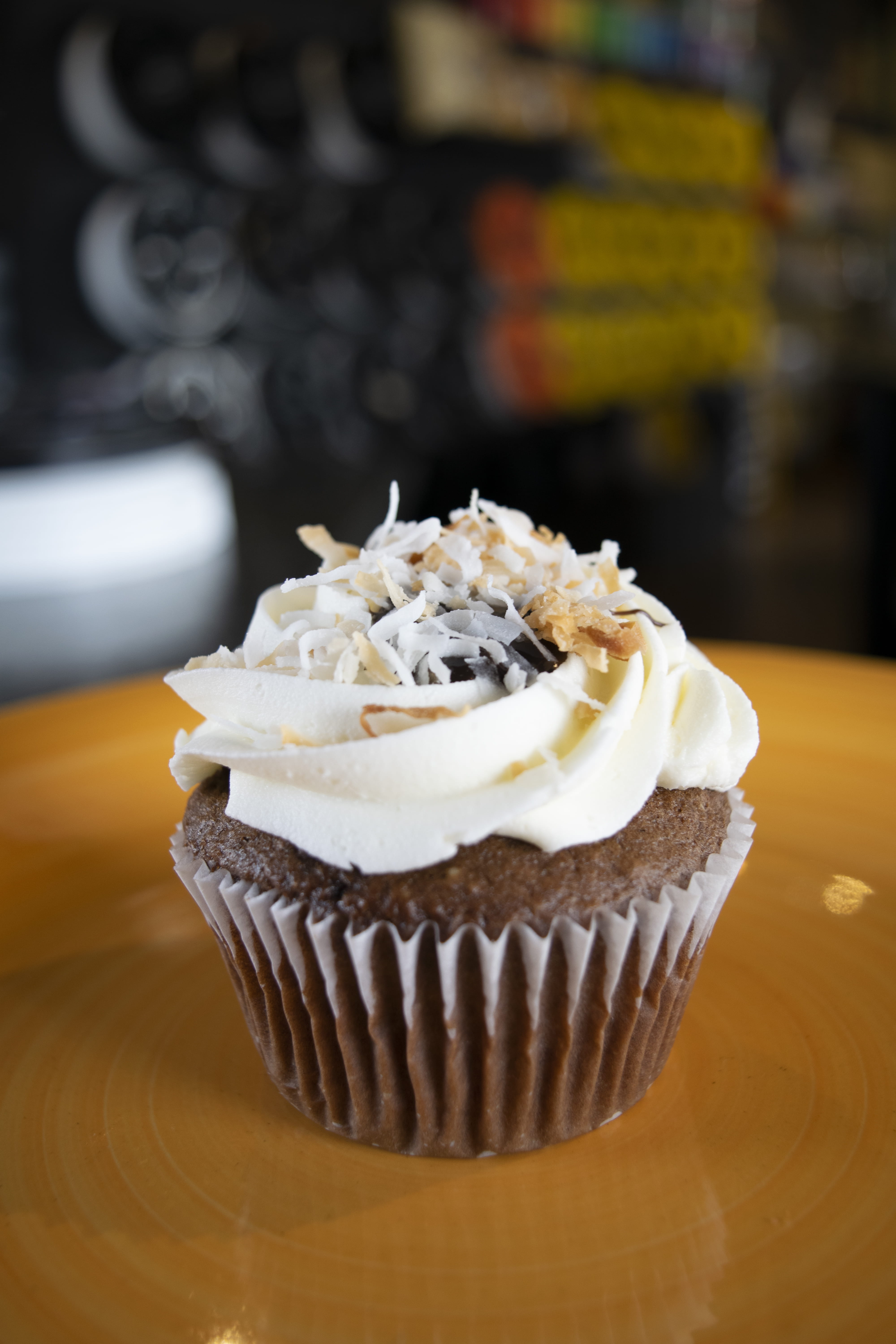 pastry, table, freshness, snack, icing, tasty, food and drink, food, no people, chocolate, close-up, 5K, delicious, cupcake holder, chocolate cupcakes, Phone HD Wallpaper