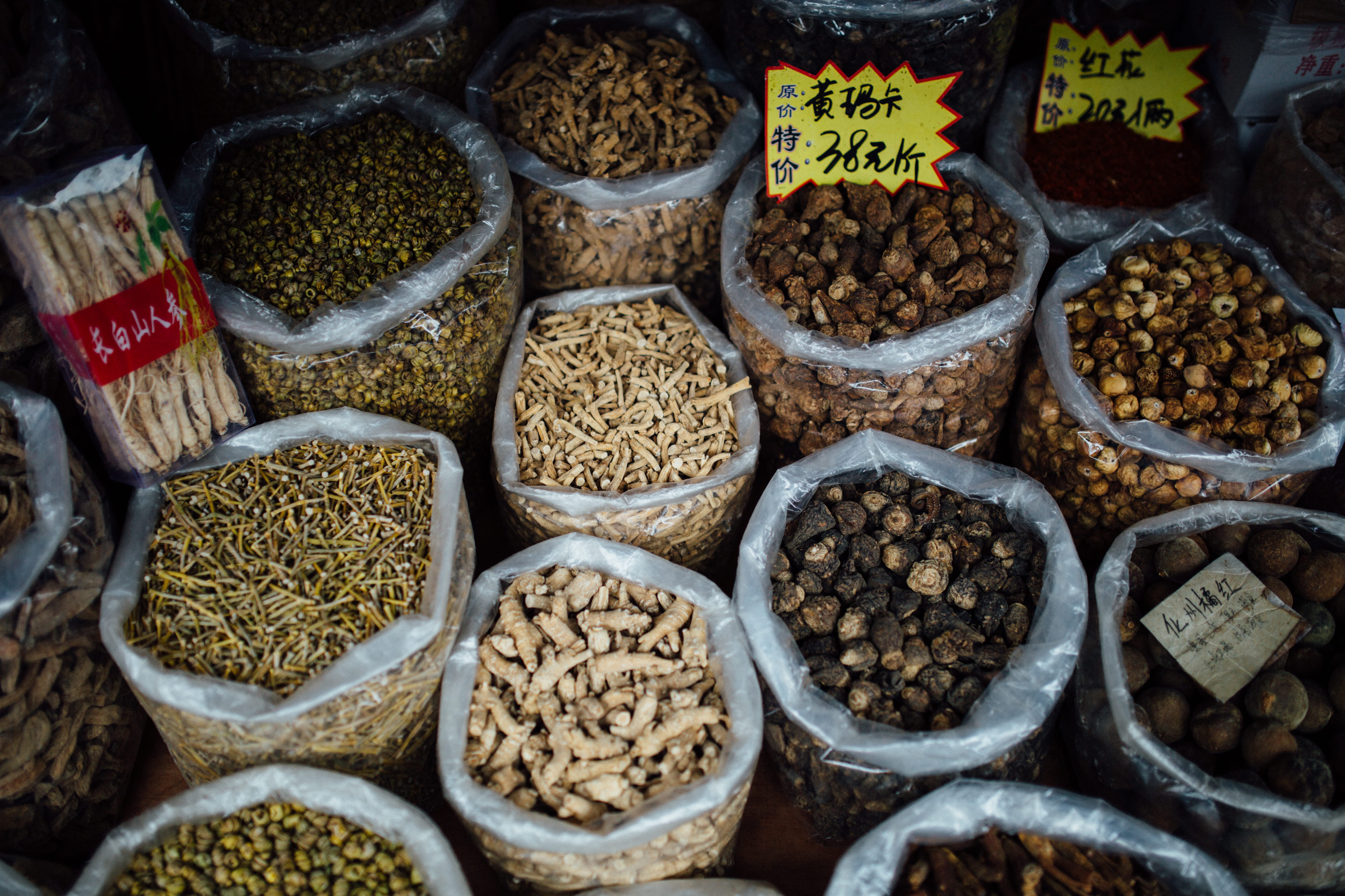 herbs, soy, price tag, large group of objects, abundance, potted plant, retail display, still life, high angle view, pecan, healthy eating, 5K, market stall, HD Wallpaper