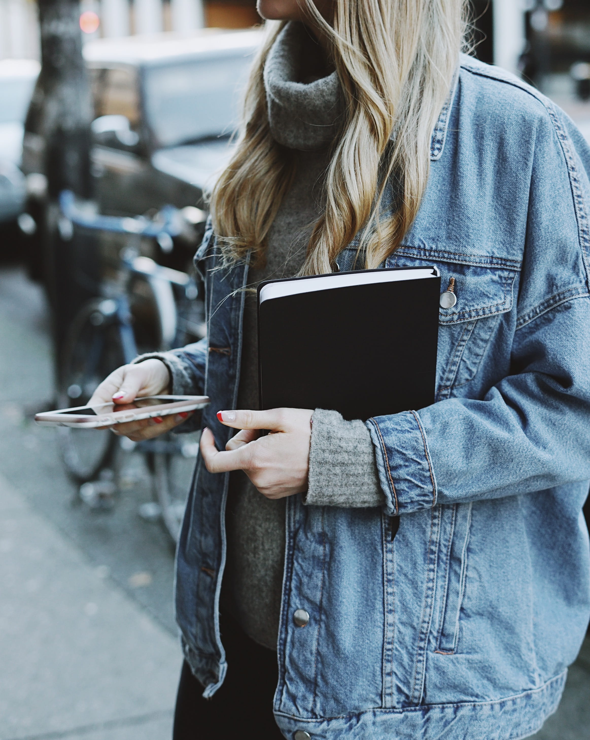 hair, 2K, technology, wireless technology, woman, casual clothing, holding, adult, leisure activity, women, book, sidewalk, hairstyle, blond hair, connection, Phone HD Wallpaper