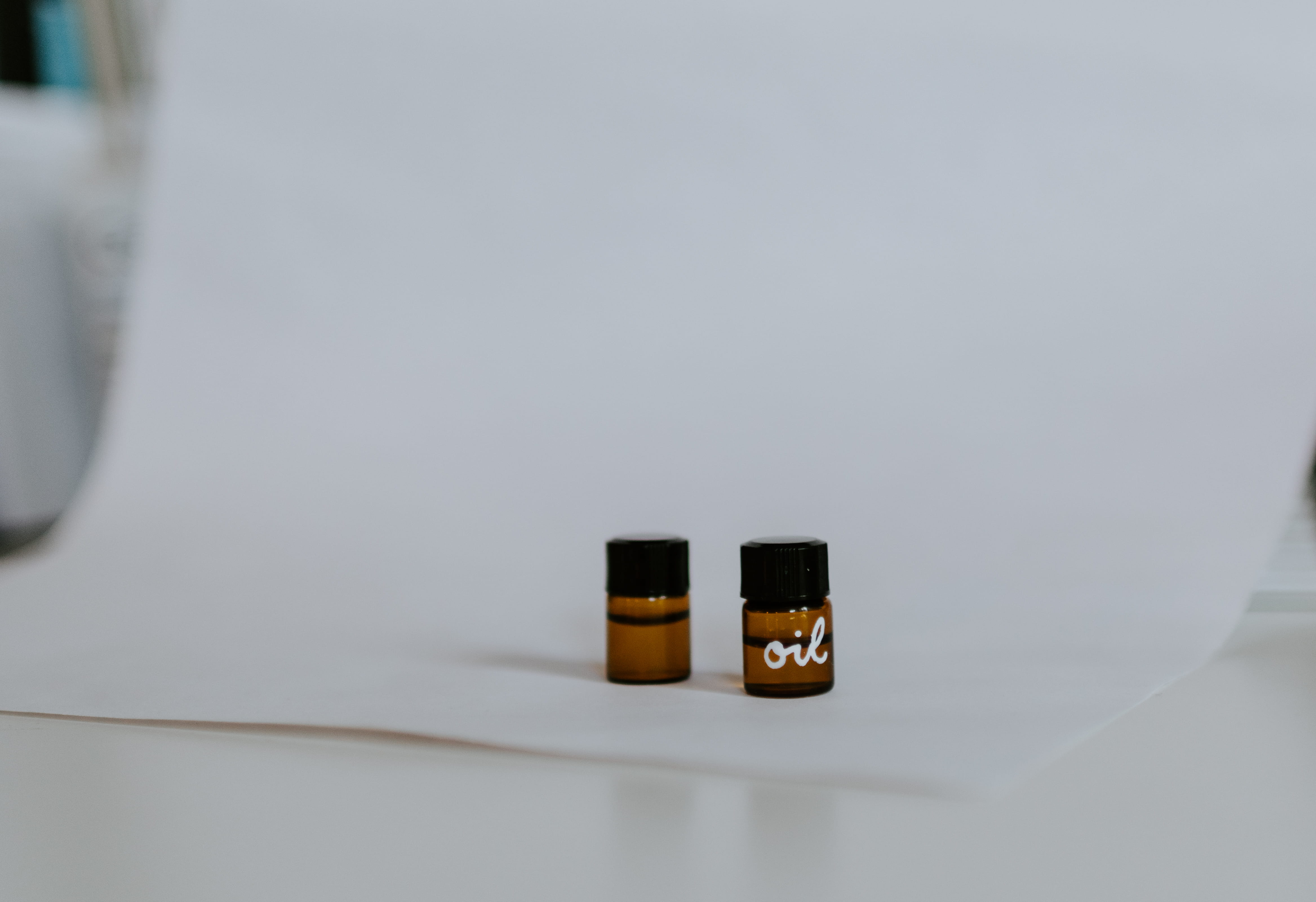 bottle, close-up, two, healthcare and medicine, dose, brown, sun, container, wellness, dropper, paper, desk, 4K, studio shot, selective focus, essential oil, HD Wallpaper