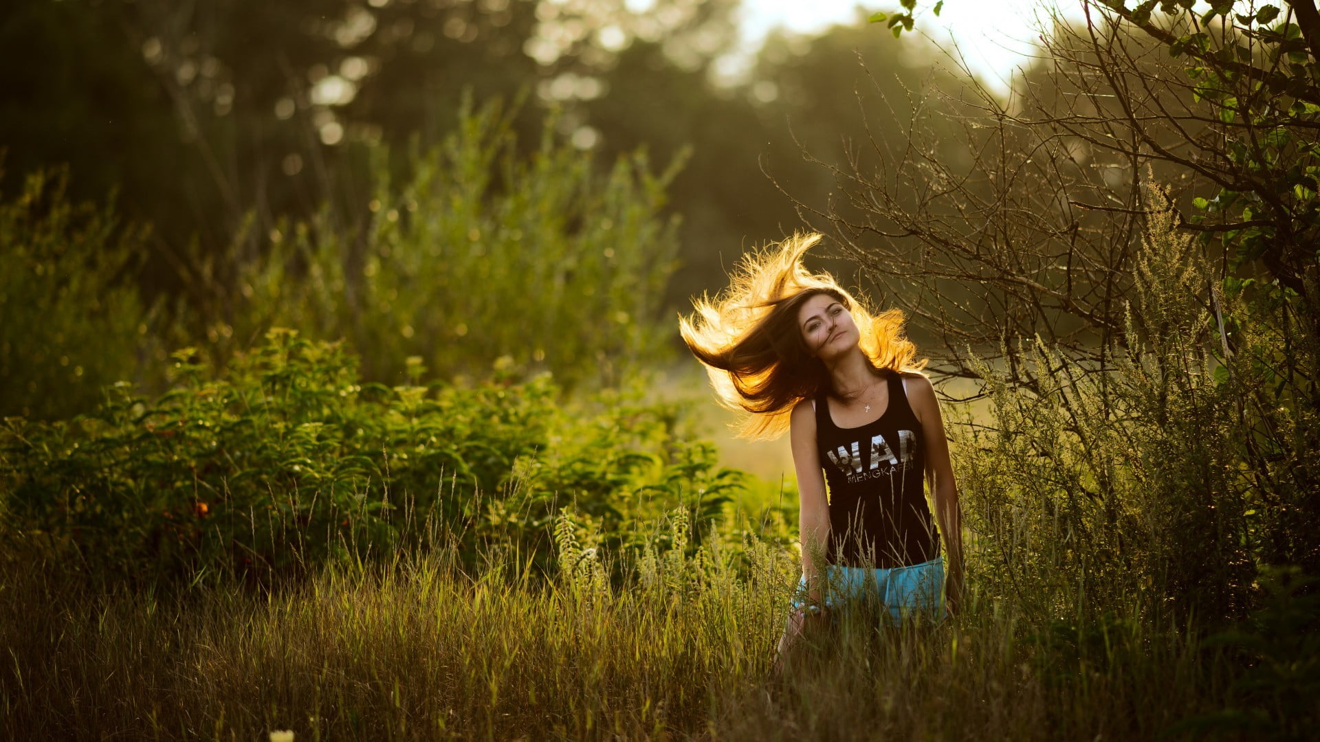 women, standing, beautiful woman, plant, young women, three quarter length, real people, windy, brunette, long hair, bokeh, happiness, one person, land, HD Wallpaper