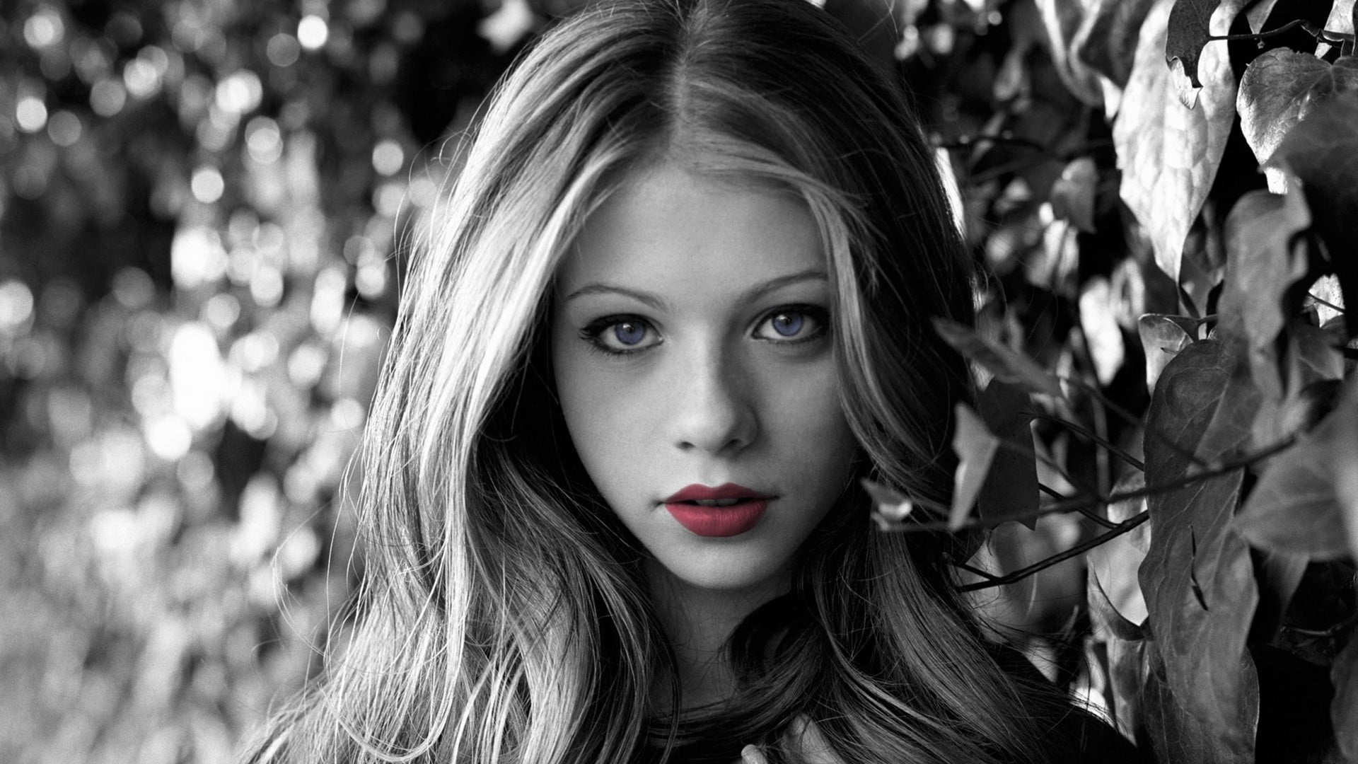 caucasian Ethnicity, glamour, teenager, portrait, black Color, fashion, beautiful woman, nature, sensuality, beauty, s, people, one Person, adult, selective, HD Wallpaper