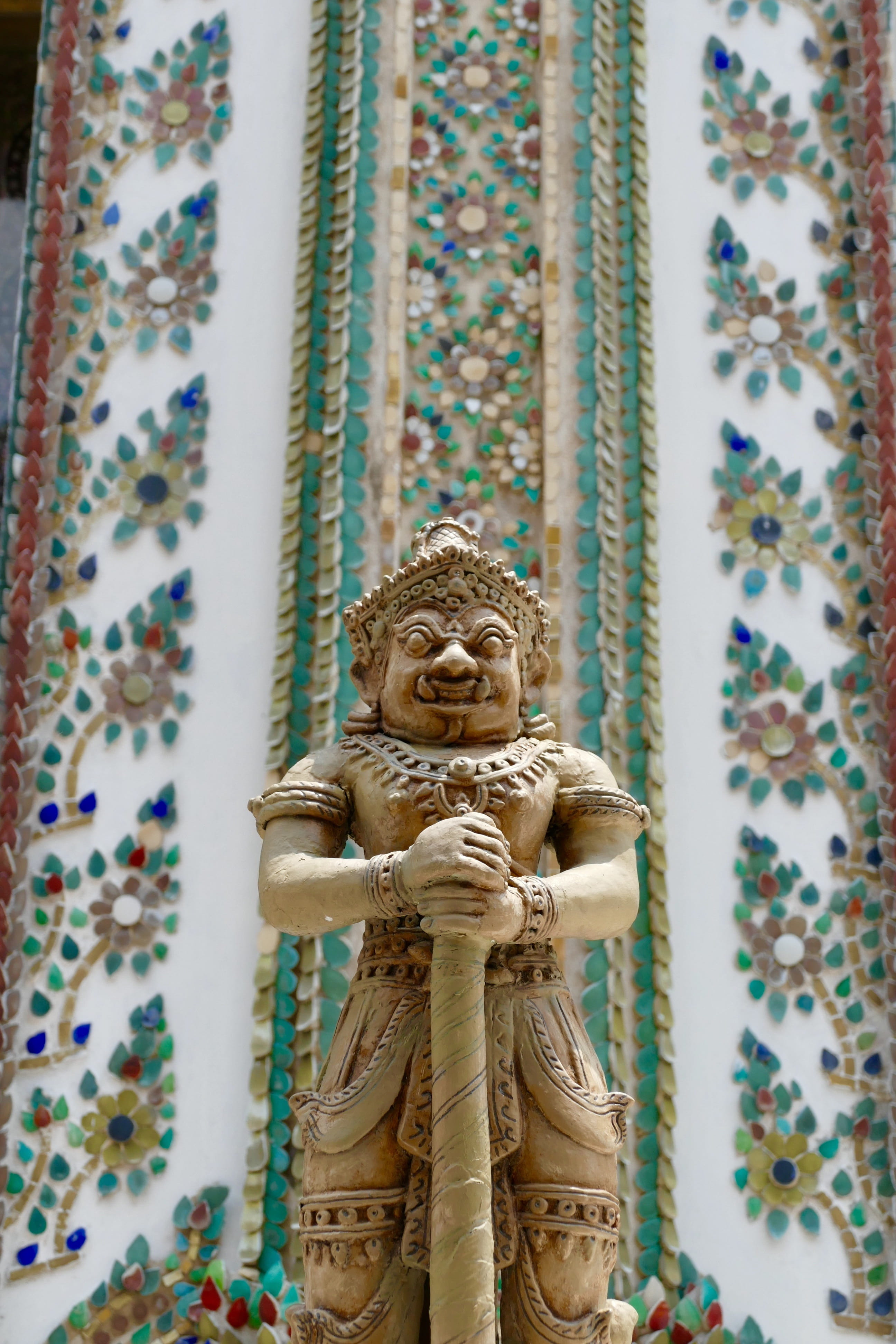art and craft, indoors, royal palace, low angle view, spiritual, ornate, focus on foreground, spirituality, statue, human representation, sculpture, built structure, Phone HD Wallpaper