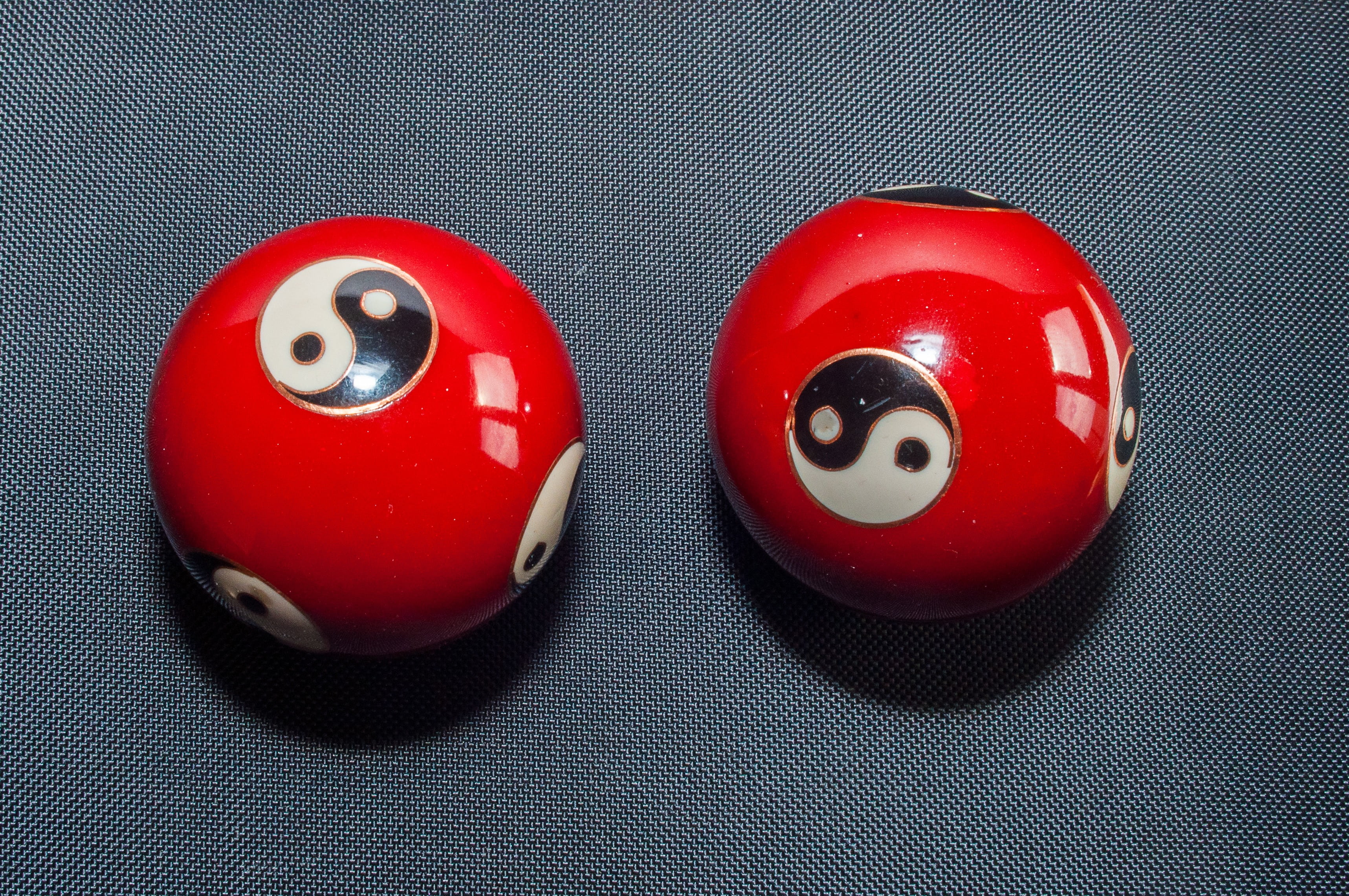 red, black color, arts culture and entertainment, metal, yang, close-up, pool ball, still life, indoors, pool table, yin, two objects, leisure Games, 2K, HD Wallpaper