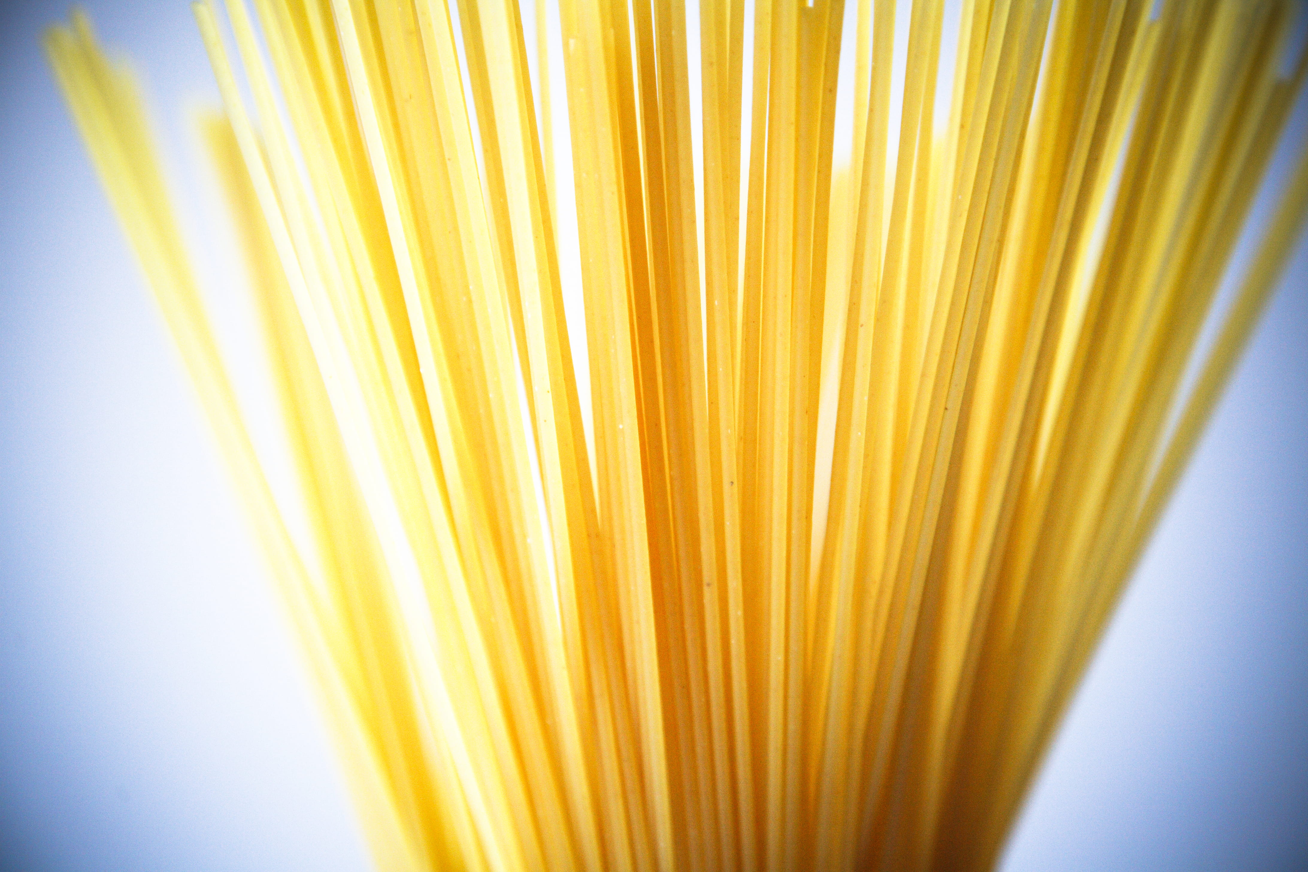 dinner, bundle, fettucine, forkful, 4K, noodle, meal, indoors, raw food, sauce, carbohydrate - food type, italian, healthy eating, organic, wellbeing, HD Wallpaper