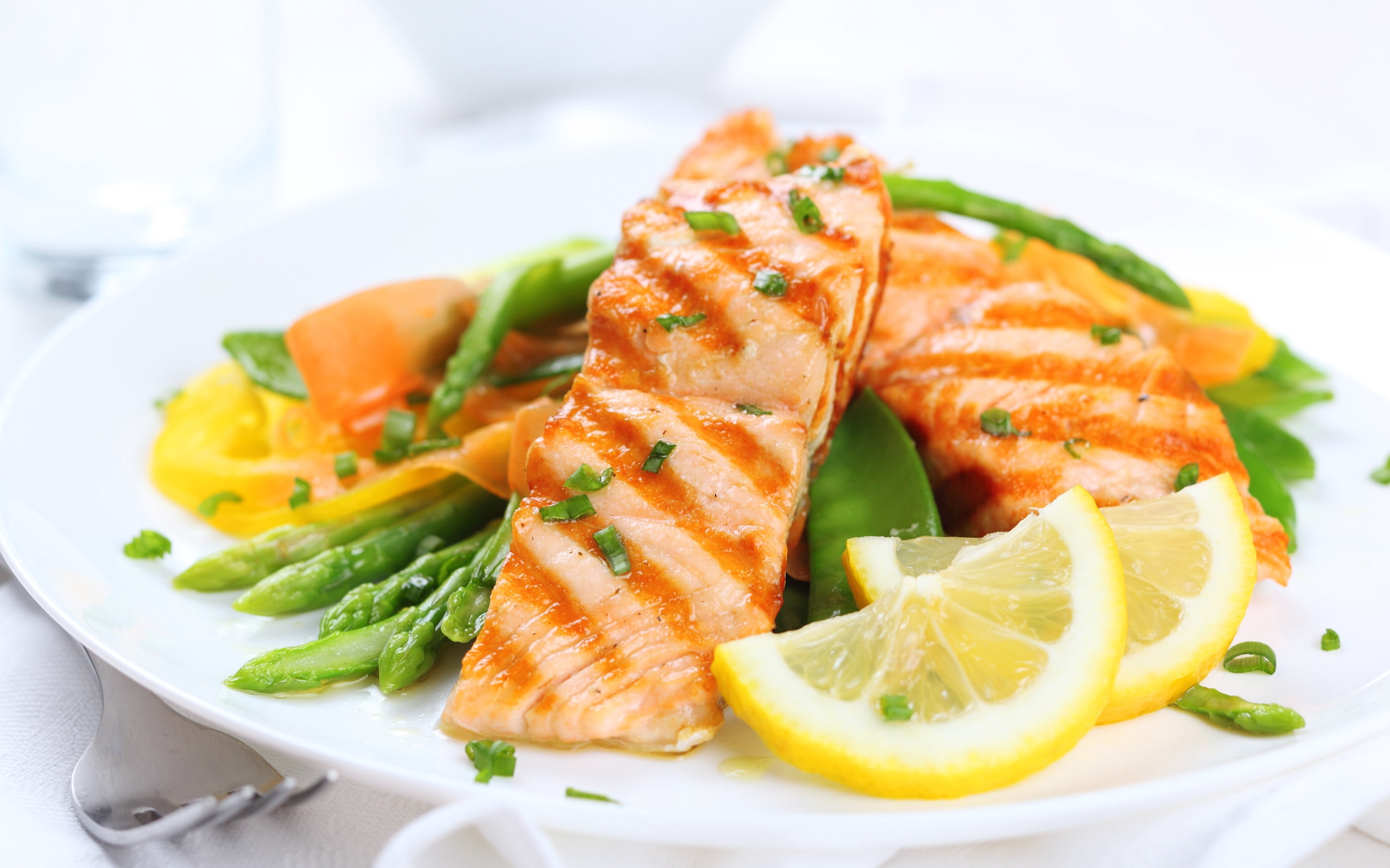 lemon, fish, vegetables, side dish, food, 2K, fruits, HD Wallpaper