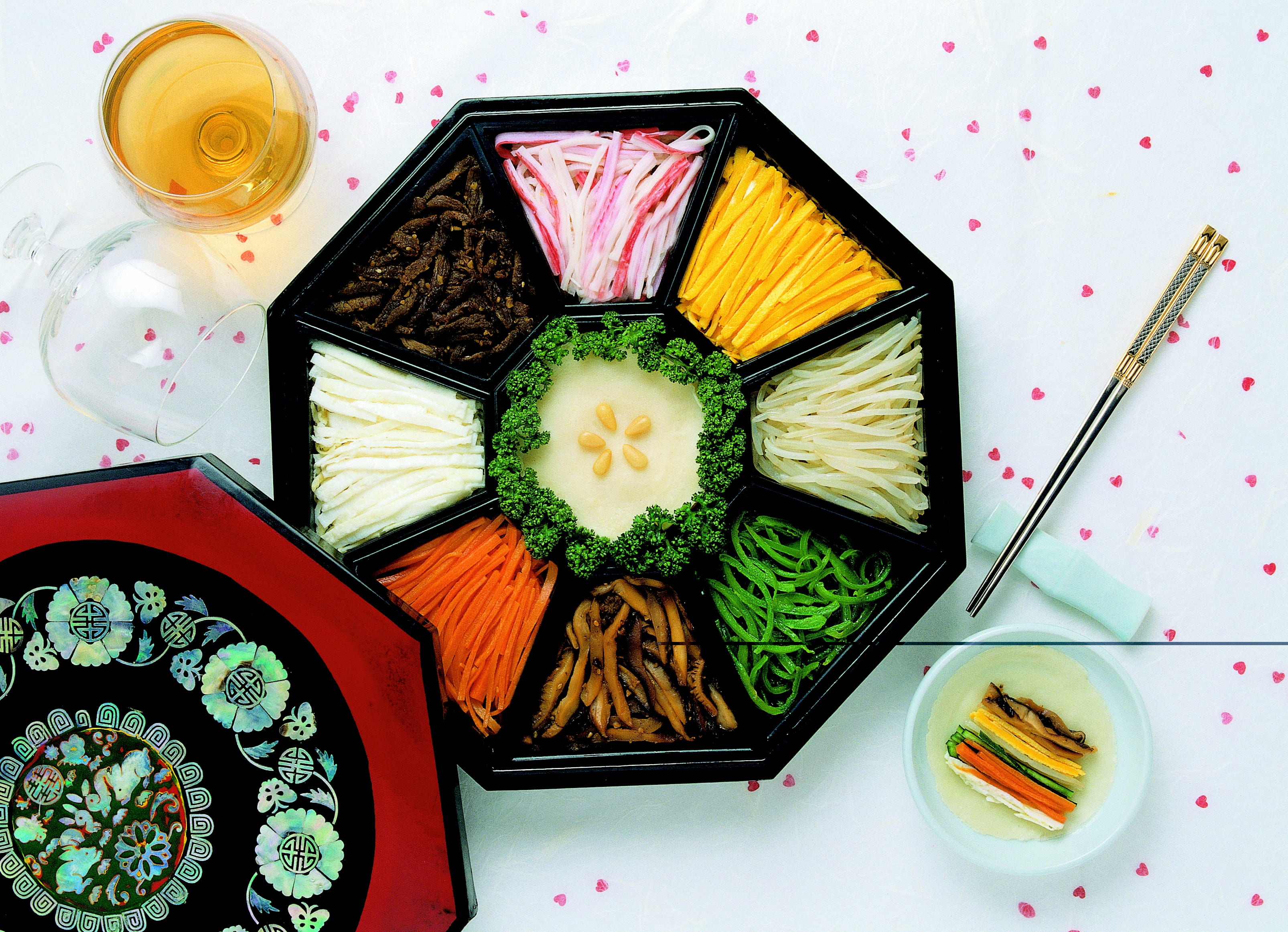 temptation, no people, republic of korea, plate, meat, snacks, ssam, cooked, korean food, 2K, freshness, indoors, bowl, still life, eating utensil, floral pattern, HD Wallpaper
