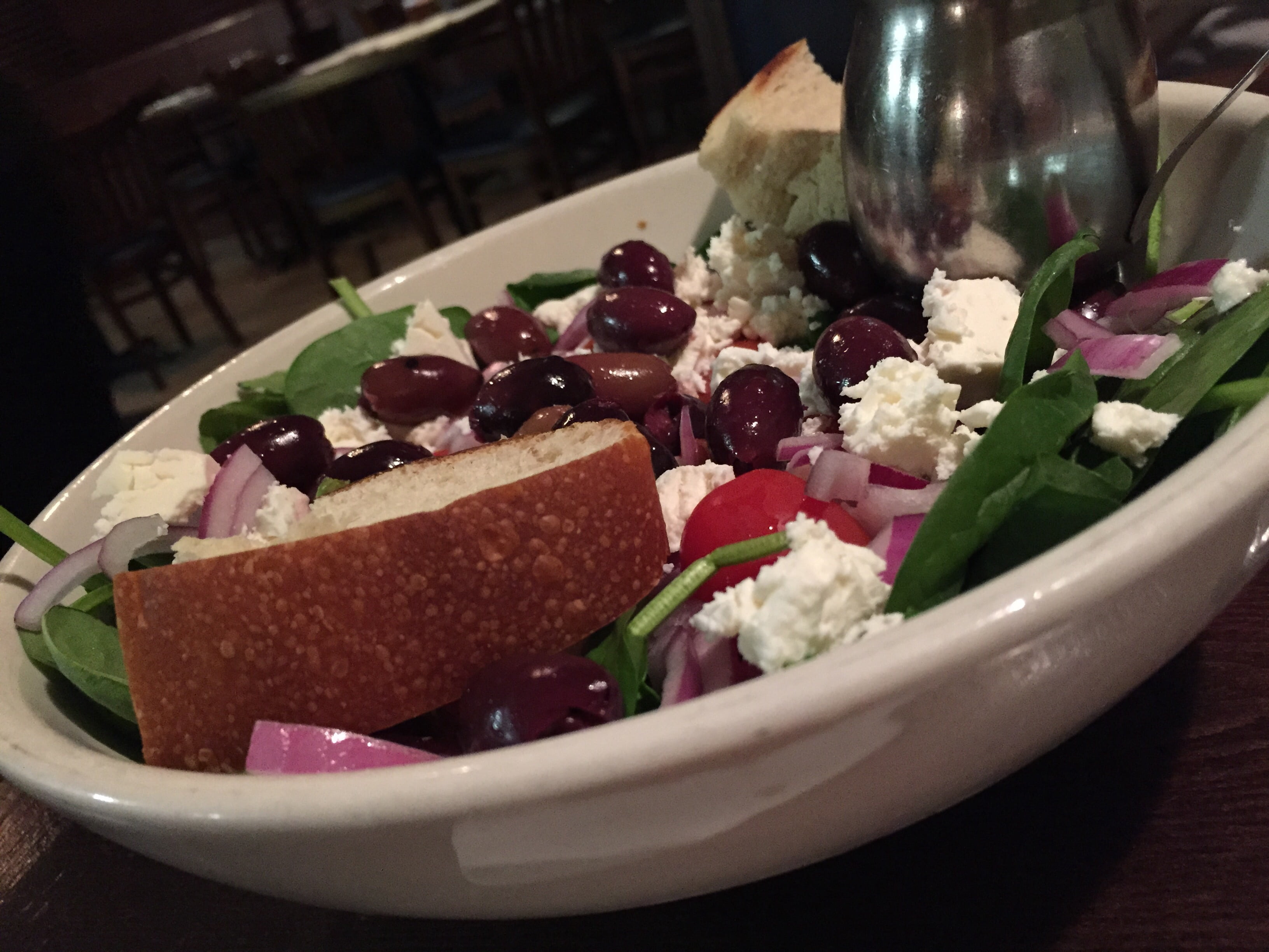 food and drink, oil, dinner, onion, vegetarian food, table, salad, delicious, fruit, lettuce, bowl, close-up, appetizer, plate, restaurant, serving size, HD Wallpaper
