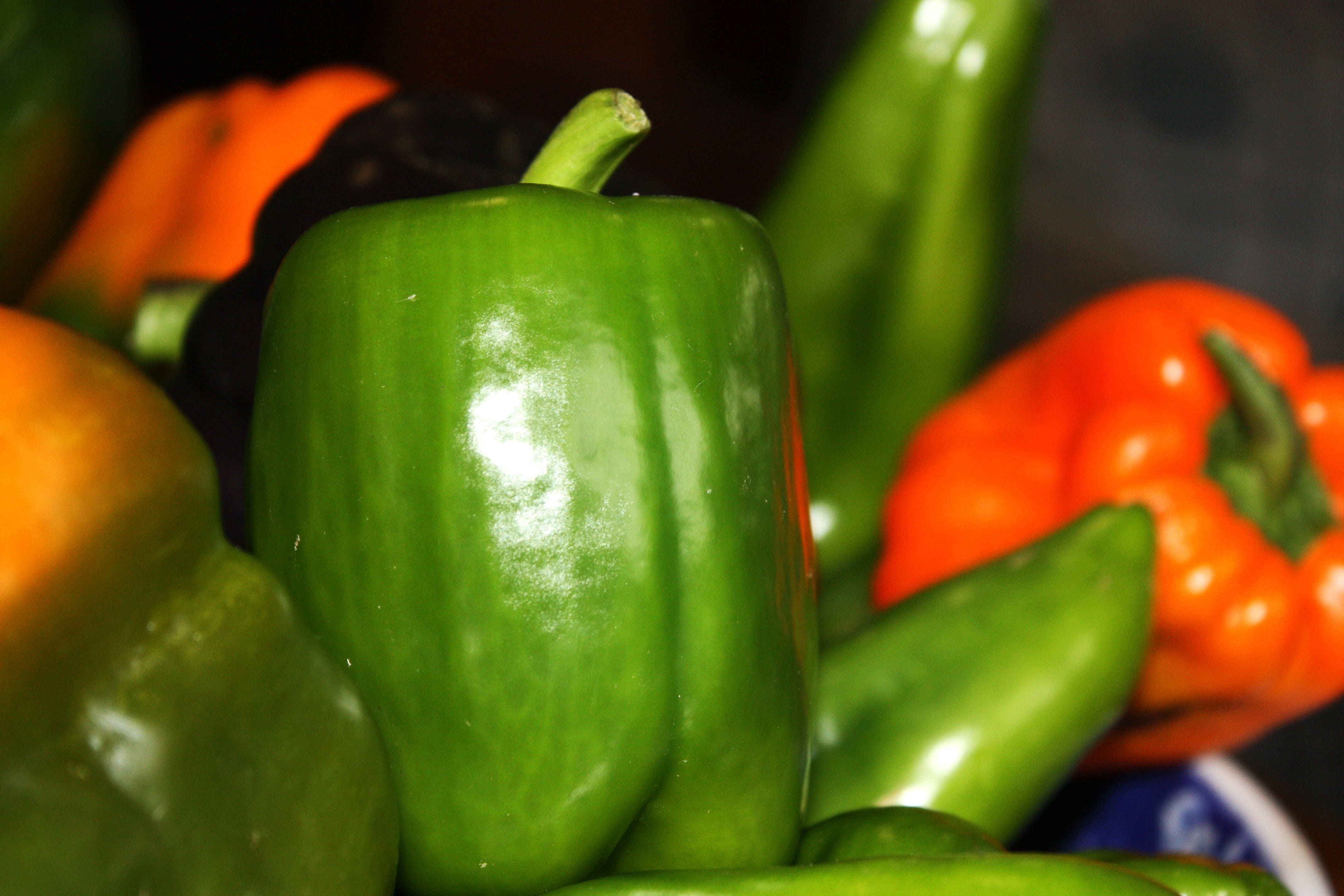green color, yellow, food and drink, tasty, salad, vegetarian, vegetable, indoors, ingredient, ripe, color, nutrition, healthy, nature, variation, spice, HD Wallpaper