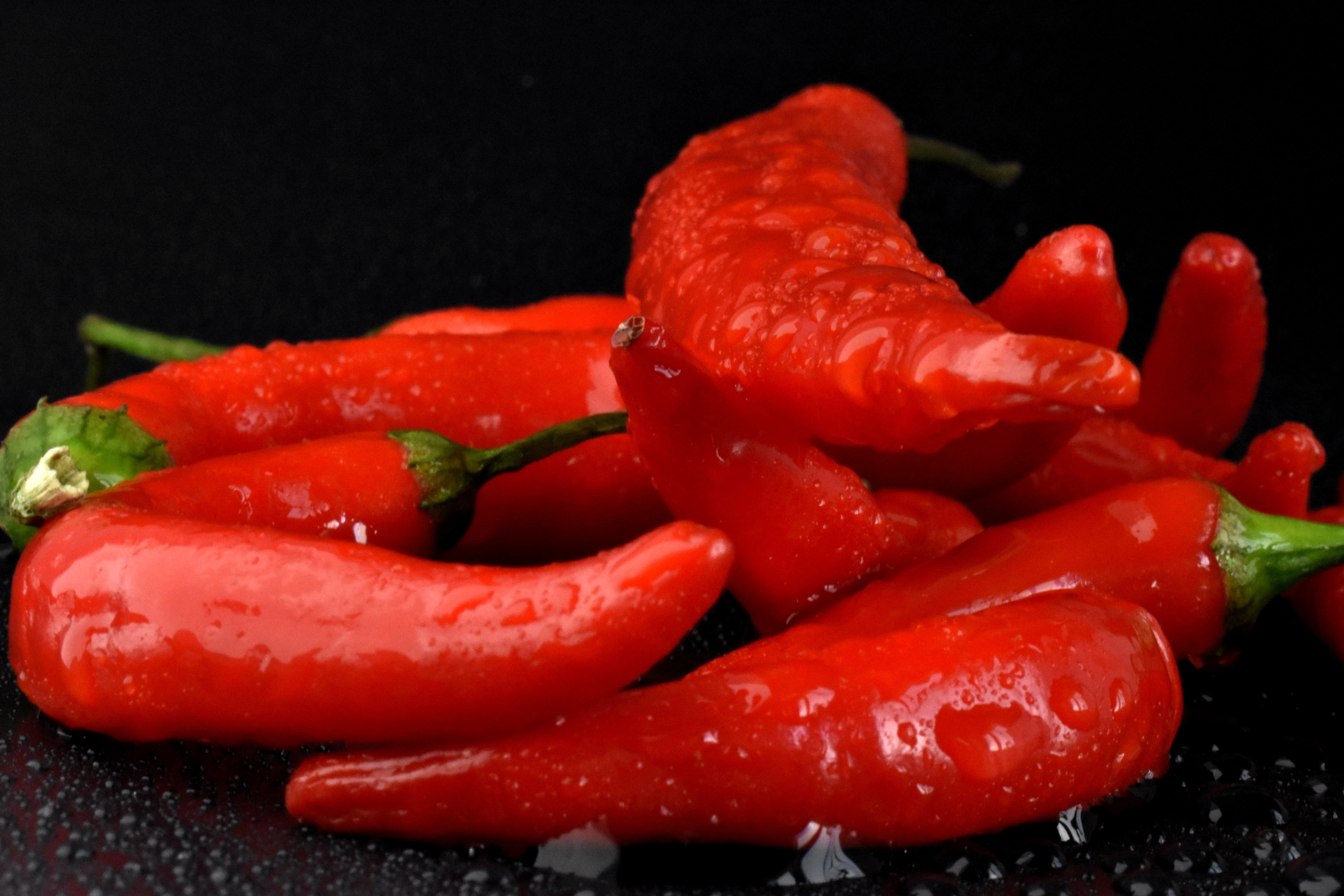 ingredient, capsicum, ingredients, chile, sharp, freshness, indoors, macro, background, wellbeing, pepper, food, close-up, food and drink, cayenne pepper, HD Wallpaper