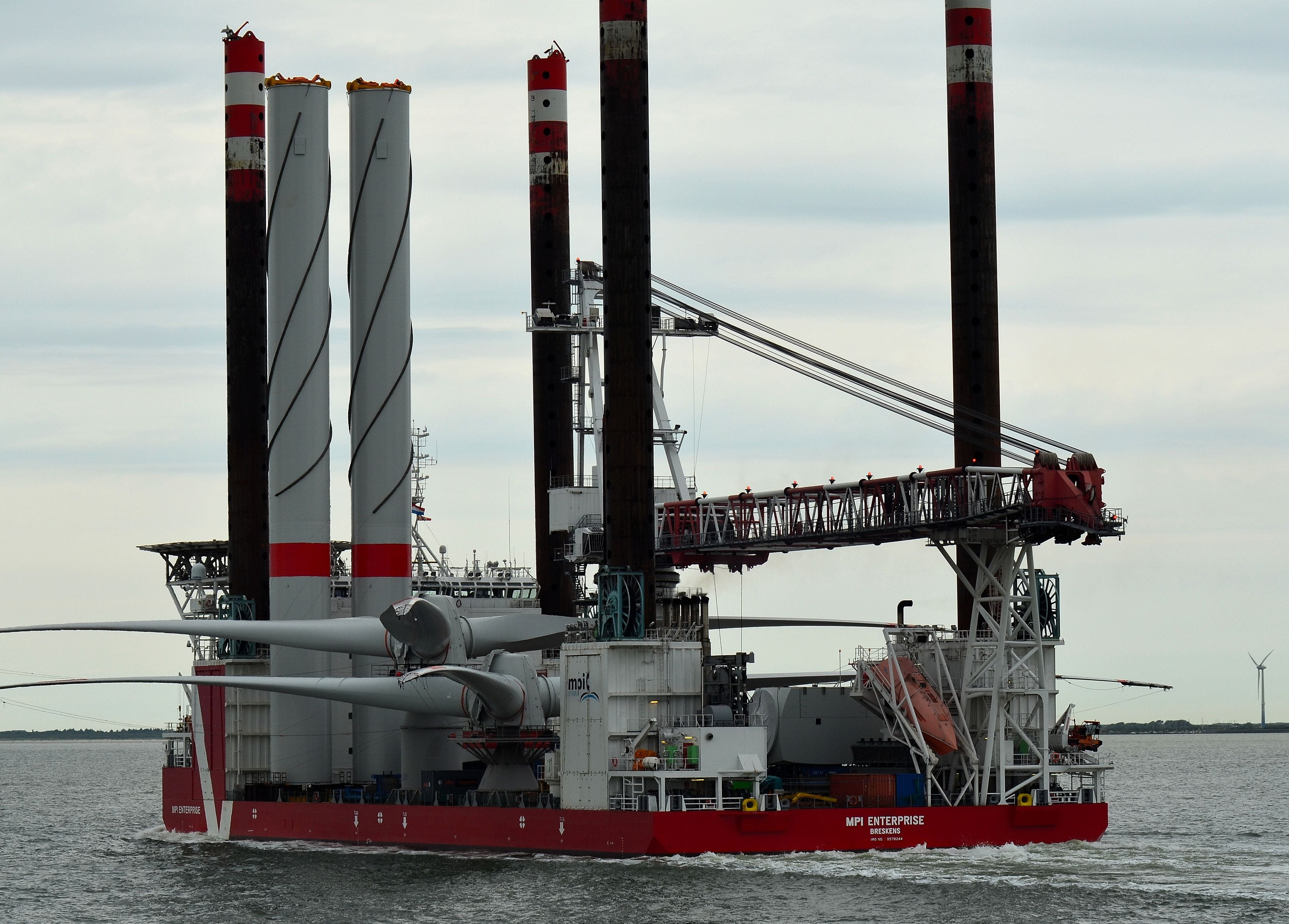 nautical vessel, frachtschiff, mode of transportation, charge, built structure, seafaring, industry, architecture, water, pier, shipping, freighter, no people, HD Wallpaper
