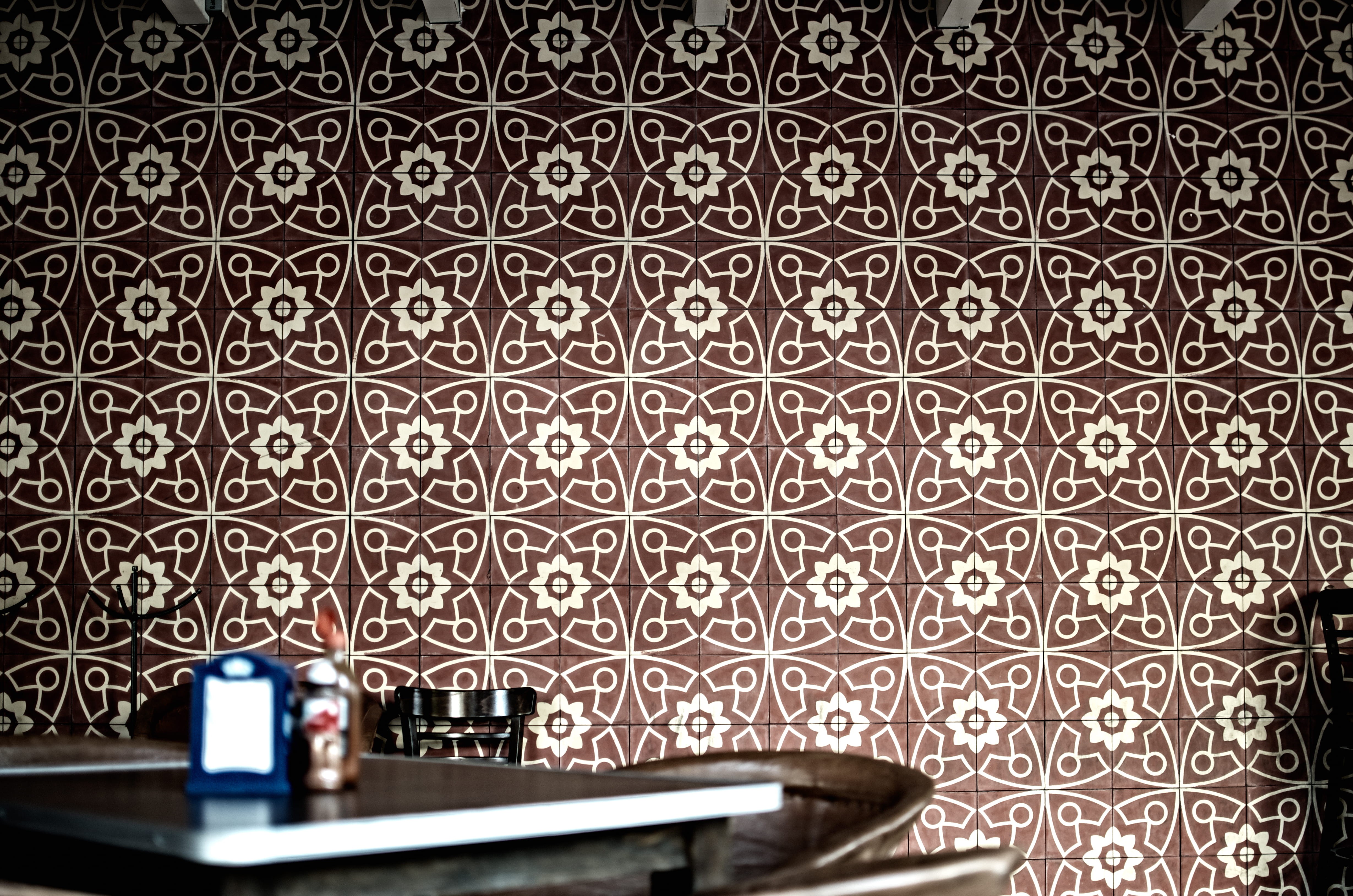 floral pattern, wall - building feature, flooring, full frame, shape, untitled, household equipment, still life, pattern, built structure, metal, wall, HD Wallpaper