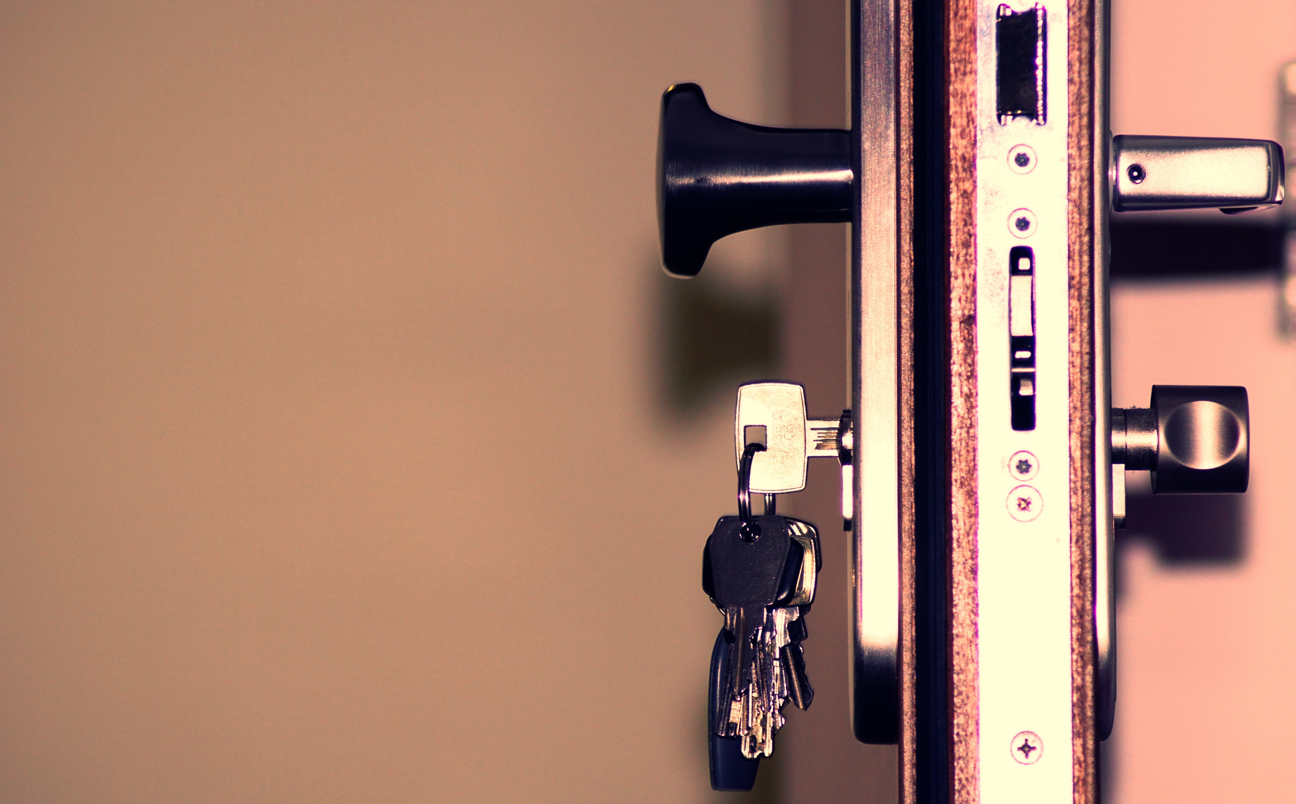door knob, handle, 5K, still life, black color, single object, metal, safety, grey, keys, black, protection, colored background, machinery, security, equipment, HD Wallpaper