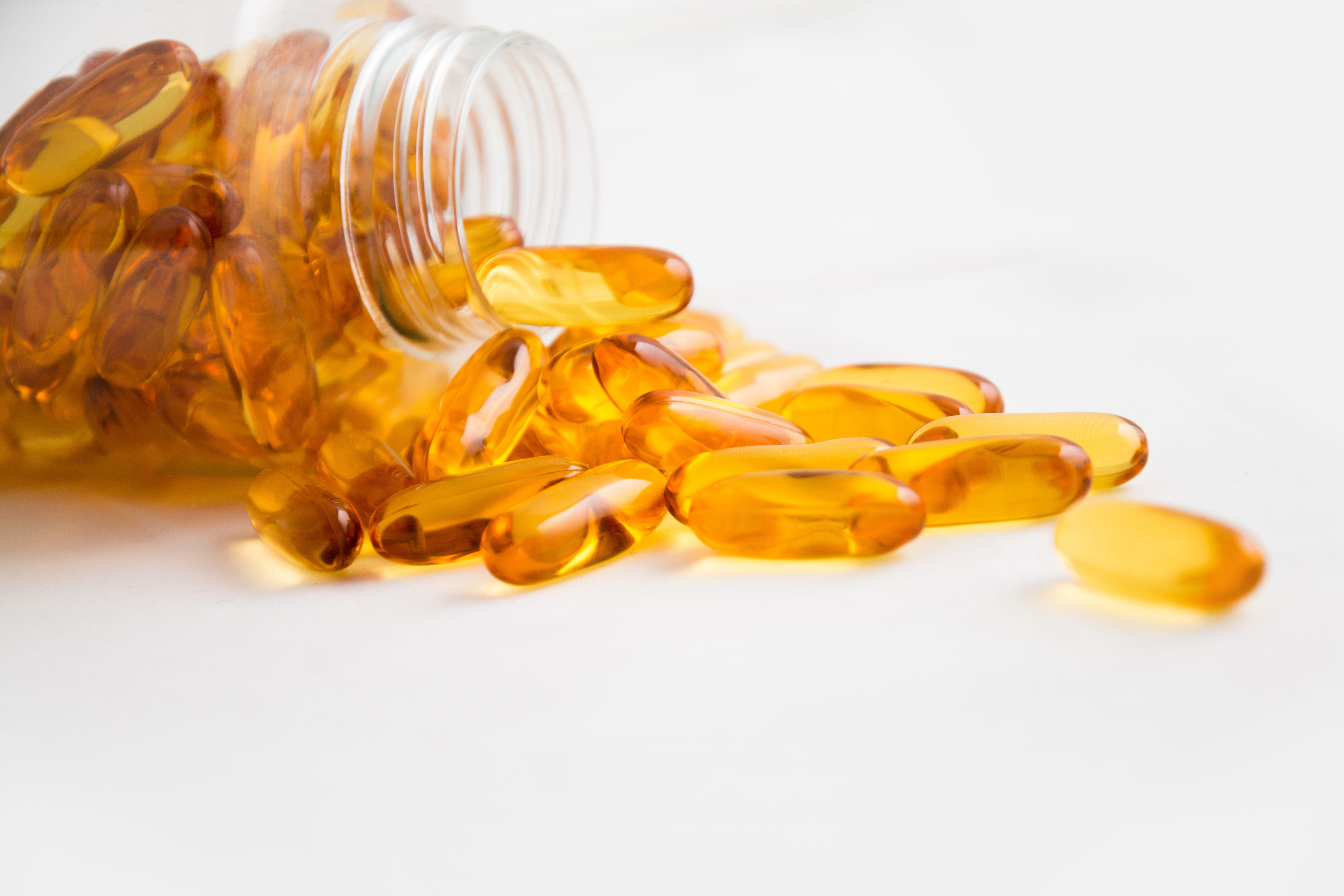 bottle, yellow, healthy eating, medical, healthcare and medicine, white background, cure, capsule, healthcare, pill, color, indoors, medicine, cut out, HD Wallpaper