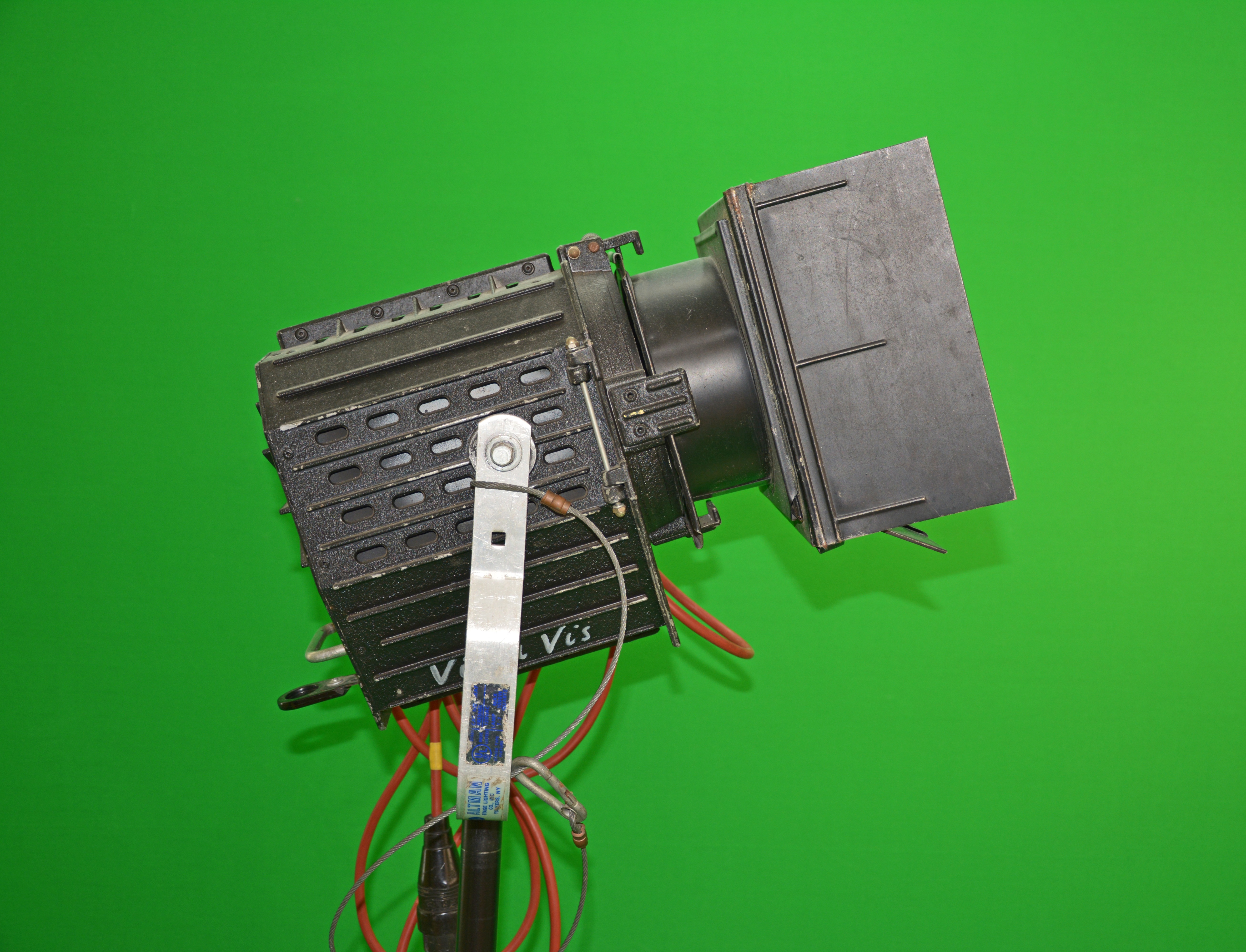 green color, spot, history, single object, technology, old, indoors, home video camera, altman, 5K, fresnel lens, colored background, chroma key, light, HD Wallpaper