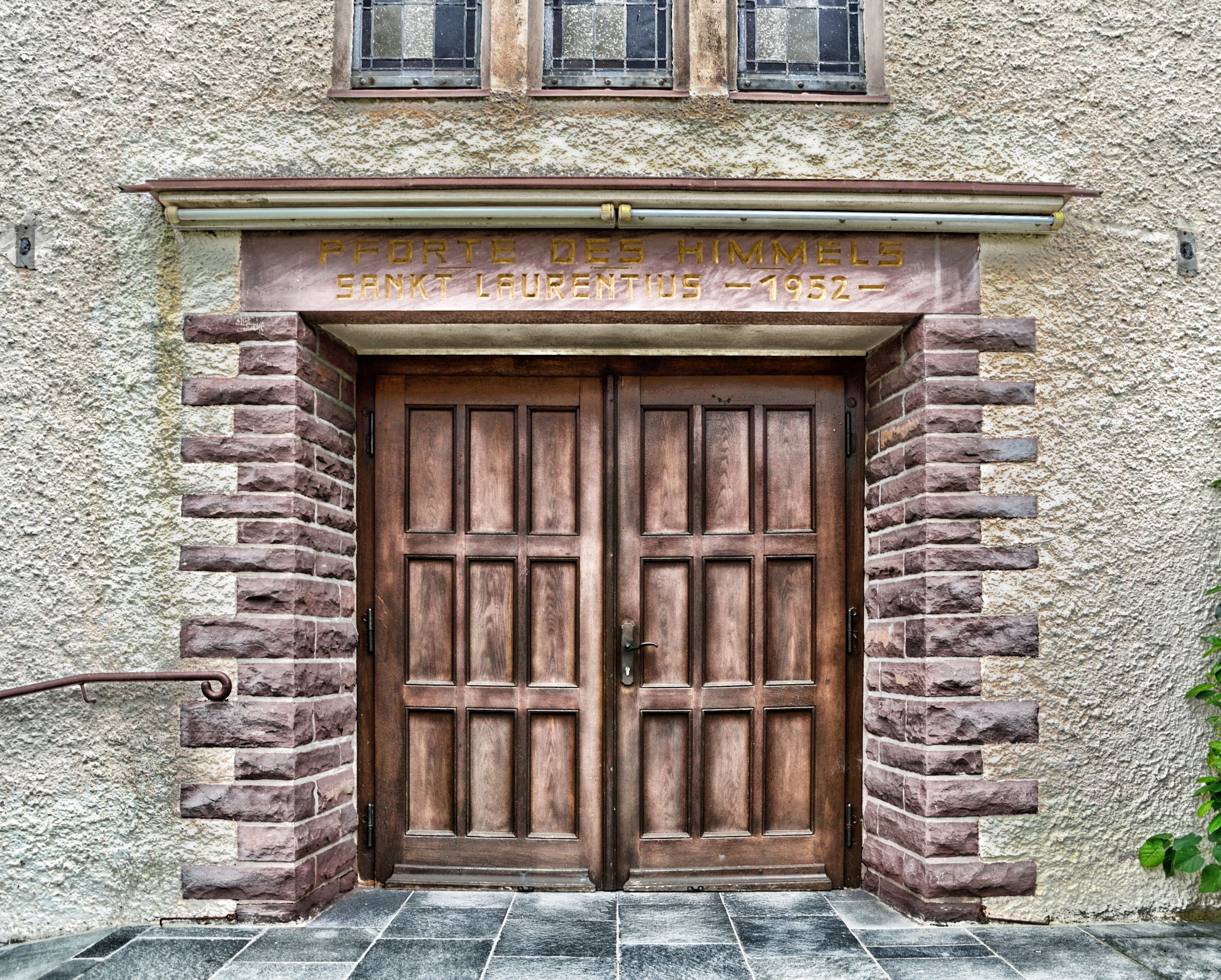 ornate, no people, facade, day, door, entrance, built structure, closed, 2K, wall - building feature, outside, germany, safety, outdoors, building Exterior, HD Wallpaper