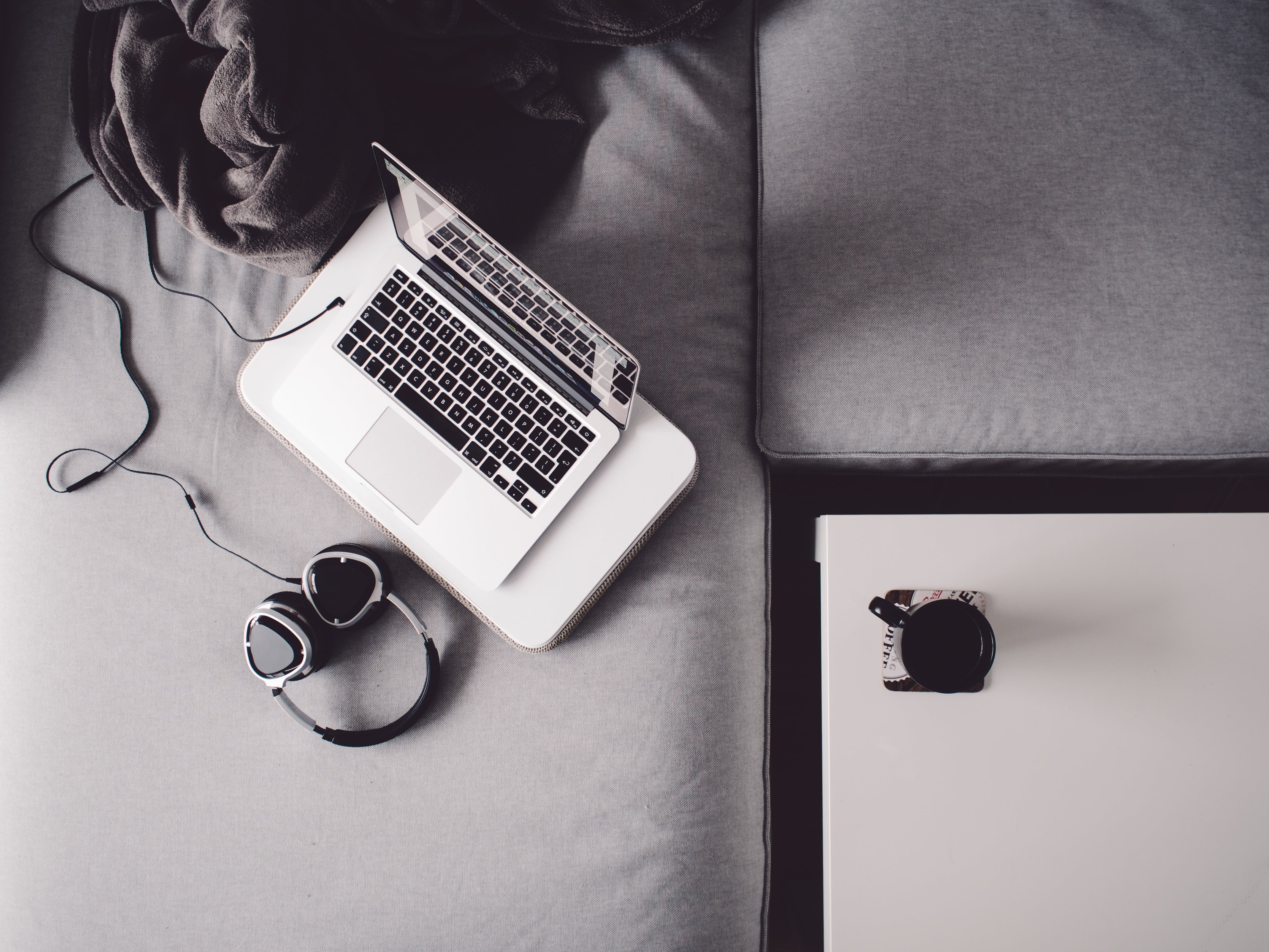 deck, headphones, 4K, day, communication, technology, retro styled, computer, couch, table, recording studio, white, turned, black and white, keyboard, HD Wallpaper