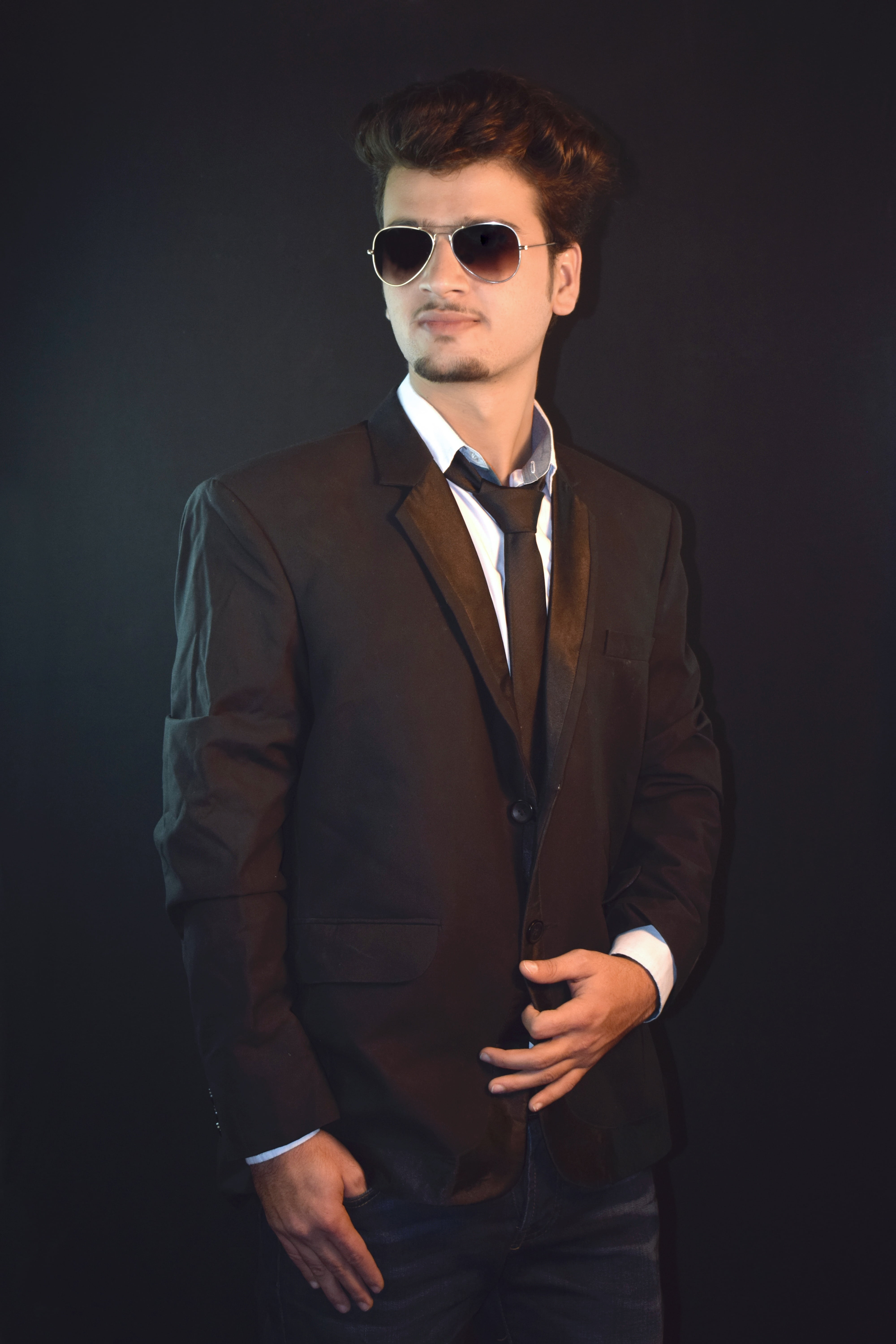 teenager, man, men, black, suit, gamble, elegance, jacket, lifestyles, wearing, formalwear, beautiful people, well-dressed, young adult, sunglasses, young men, Phone HD Wallpaper